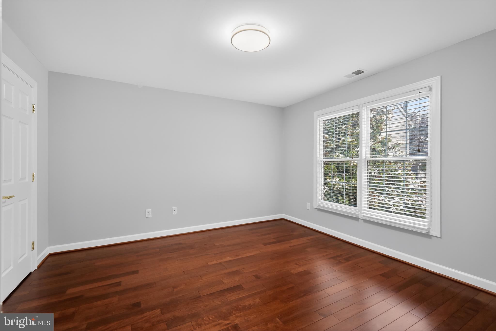 WILLOWS OF POTOMAC - Residential