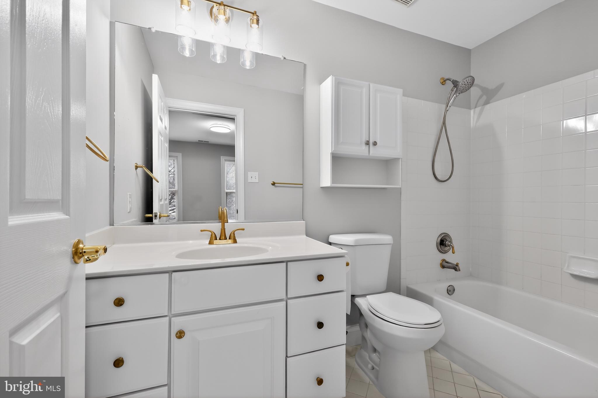 WILLOWS OF POTOMAC - Residential