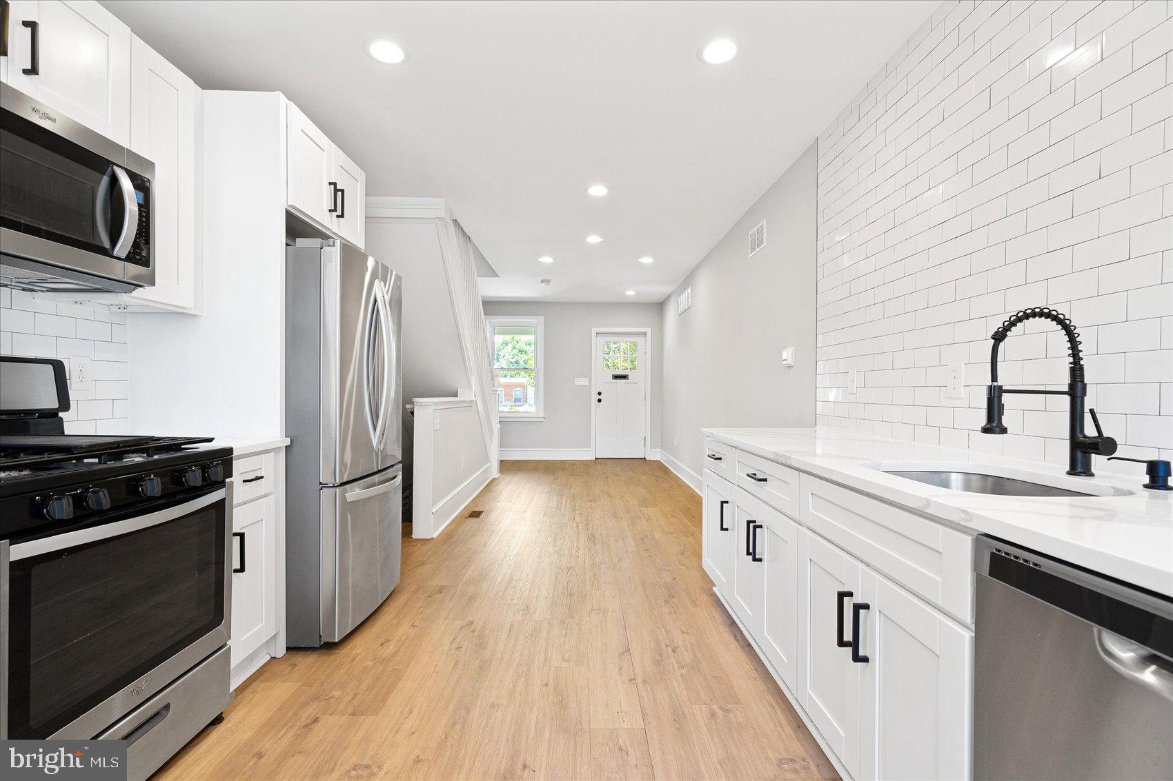 HAMPDEN HISTORIC DISTRICT - Residential Lease