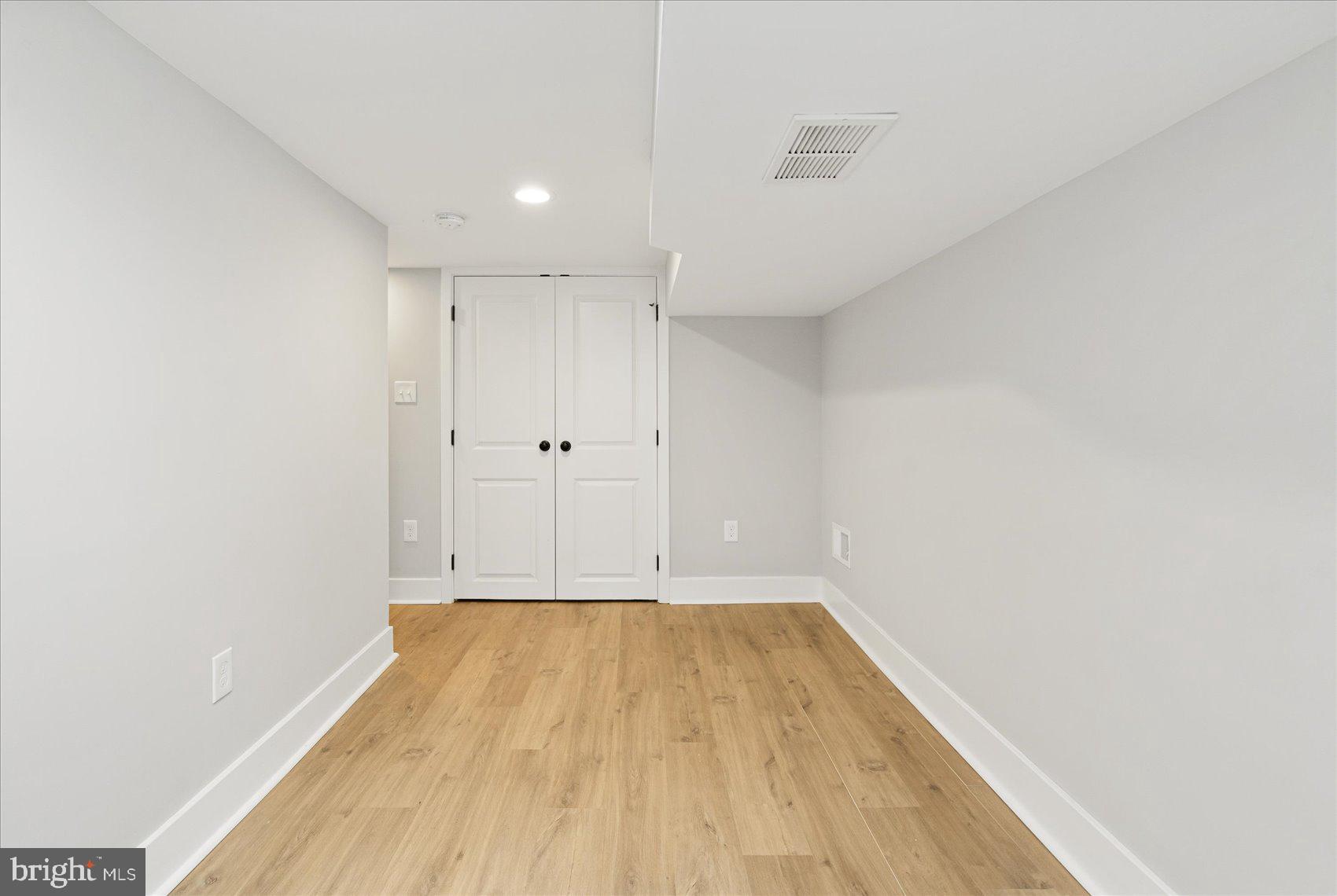 HAMPDEN HISTORIC DISTRICT - Residential Lease