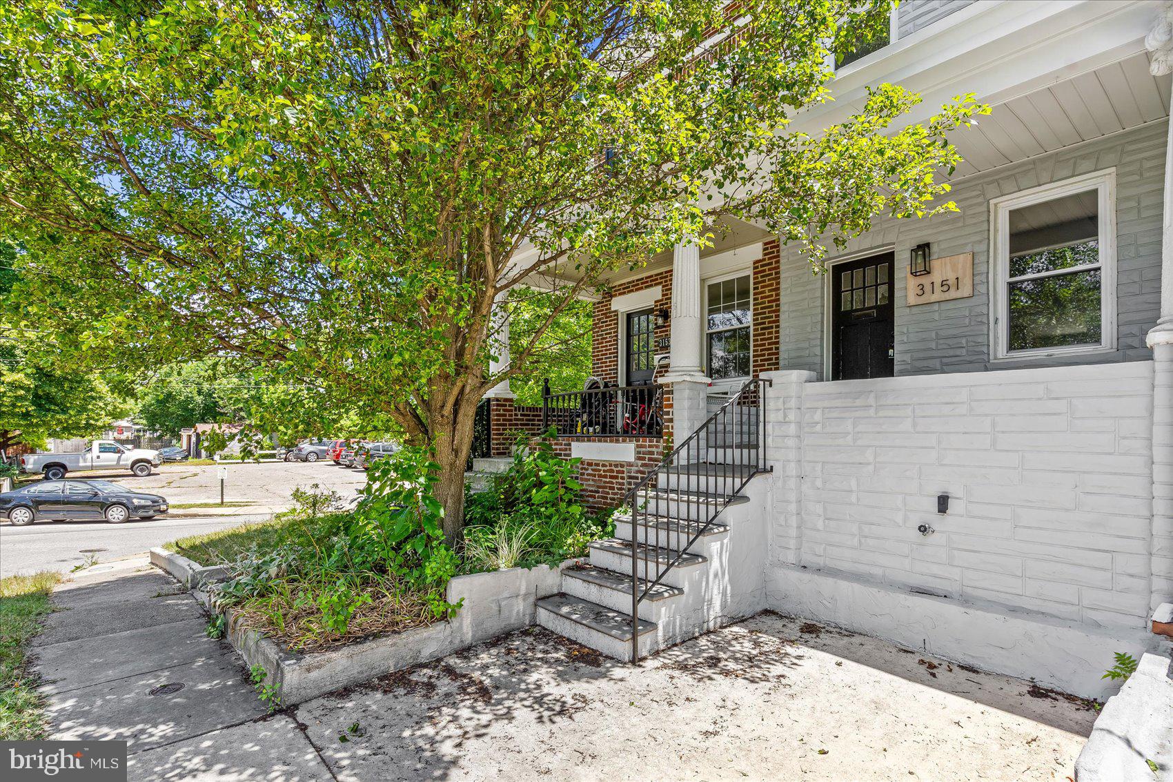 HAMPDEN HISTORIC DISTRICT - Residential Lease