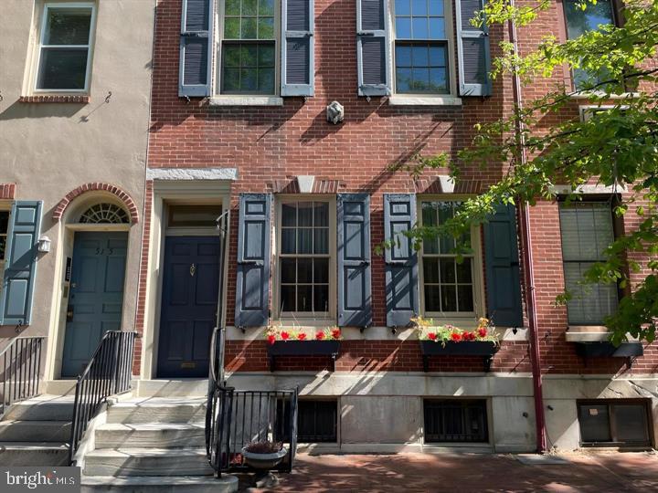 513 PINE STREET