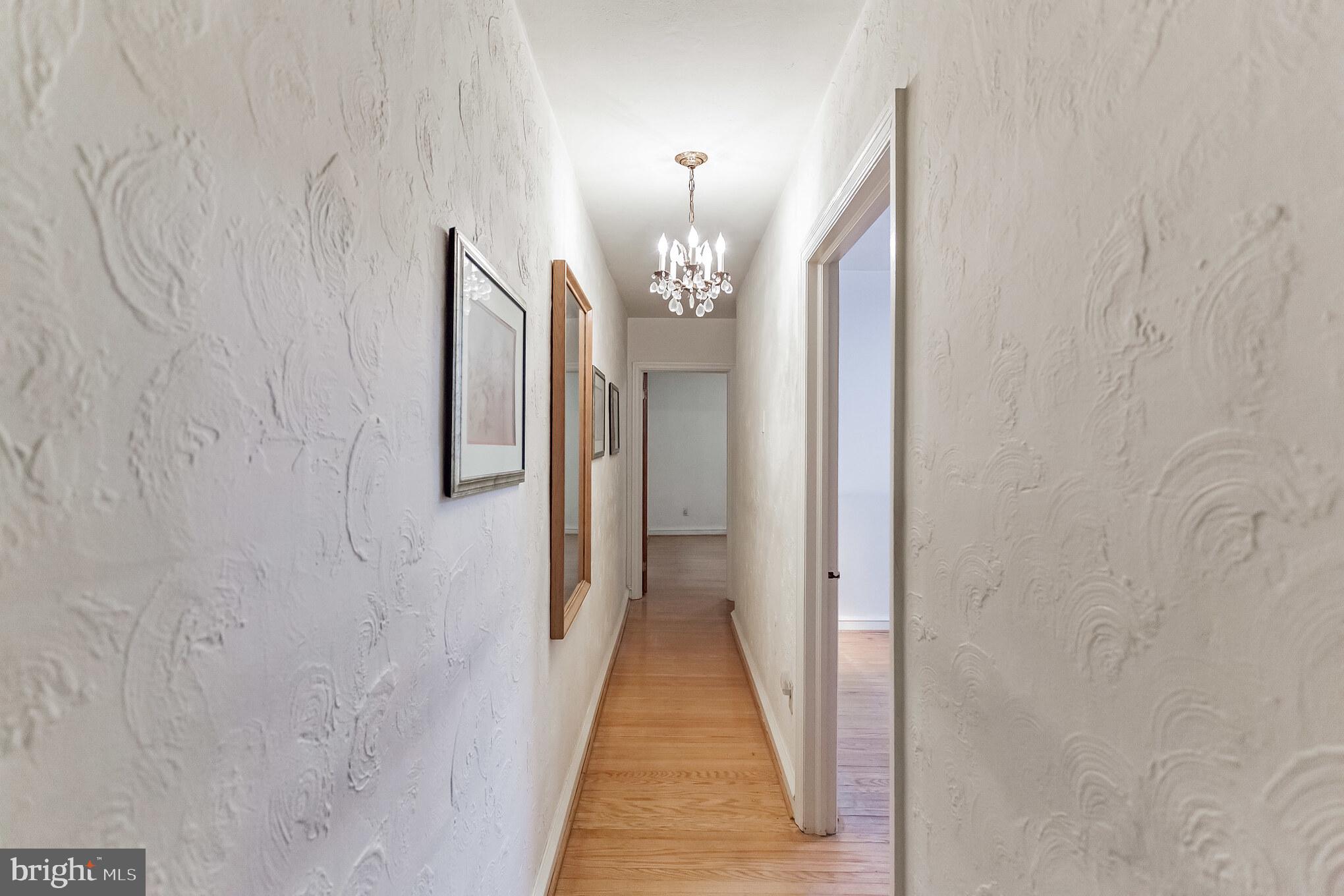 SOCIETY HILL - Residential Income