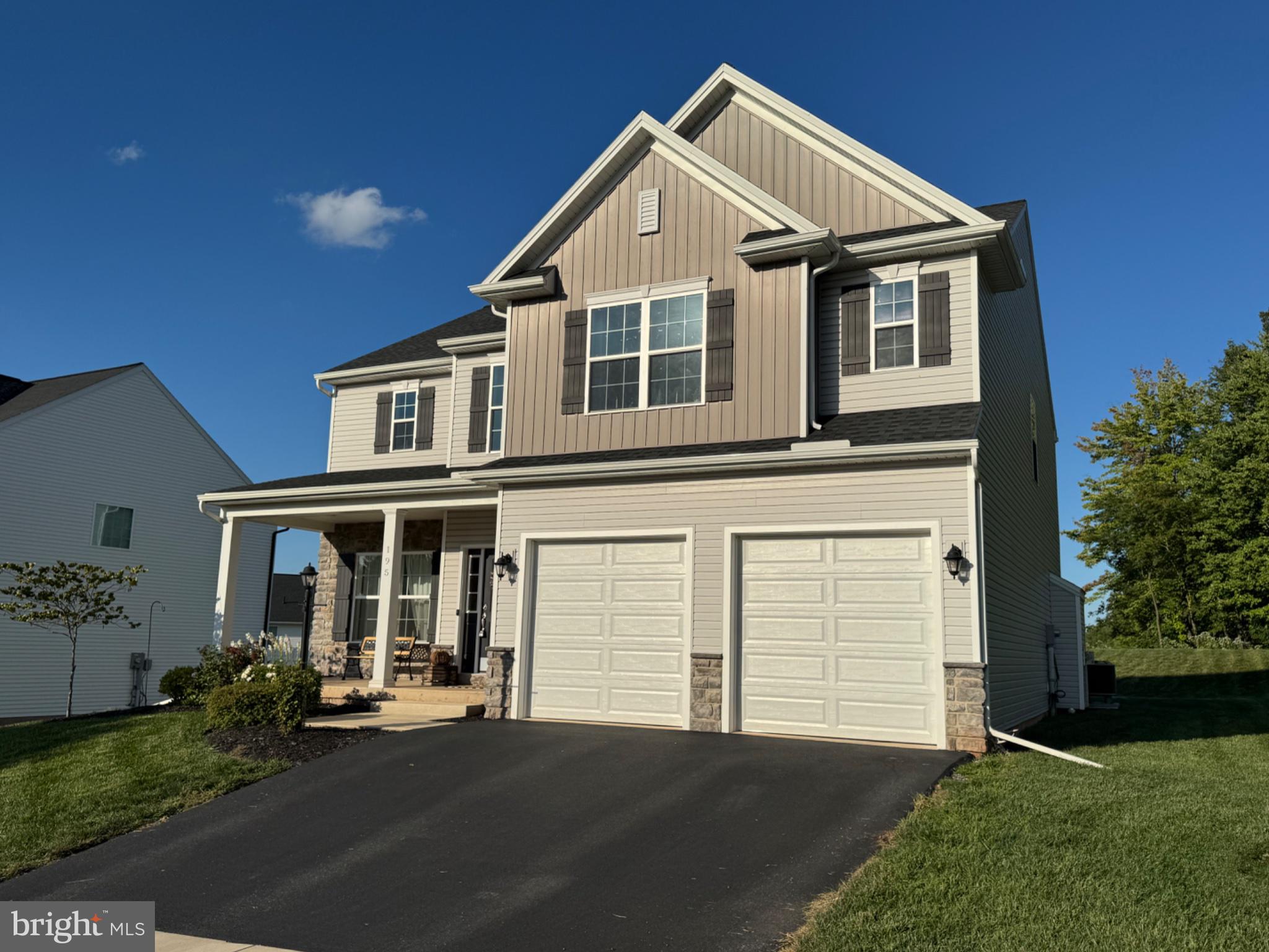195 SCARLET OAK DRIVE