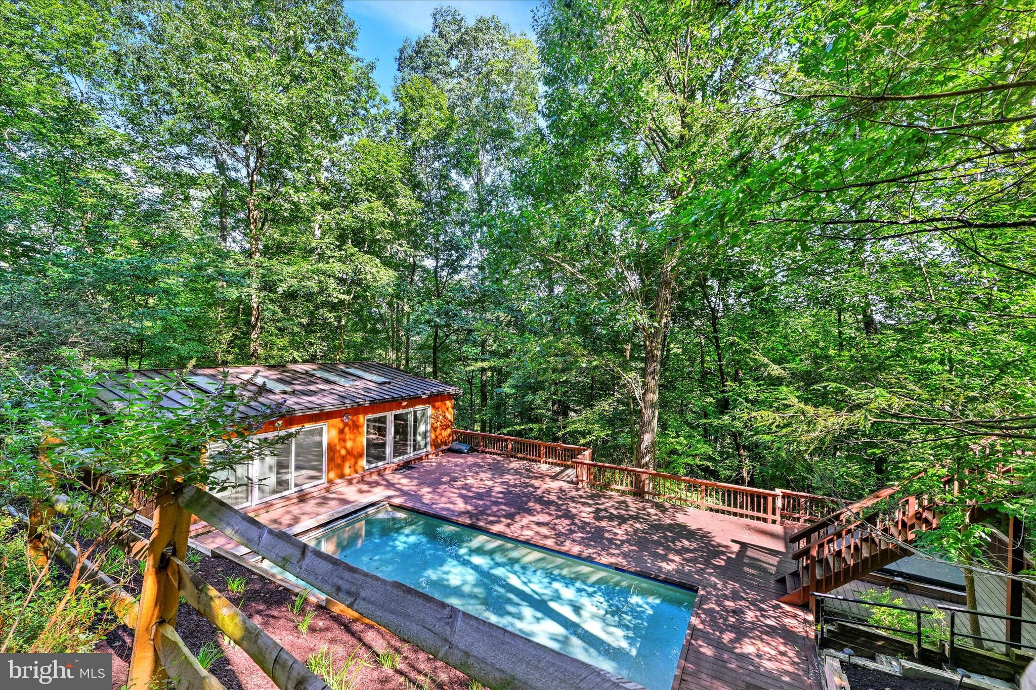 GARDEN VIEW - Residential