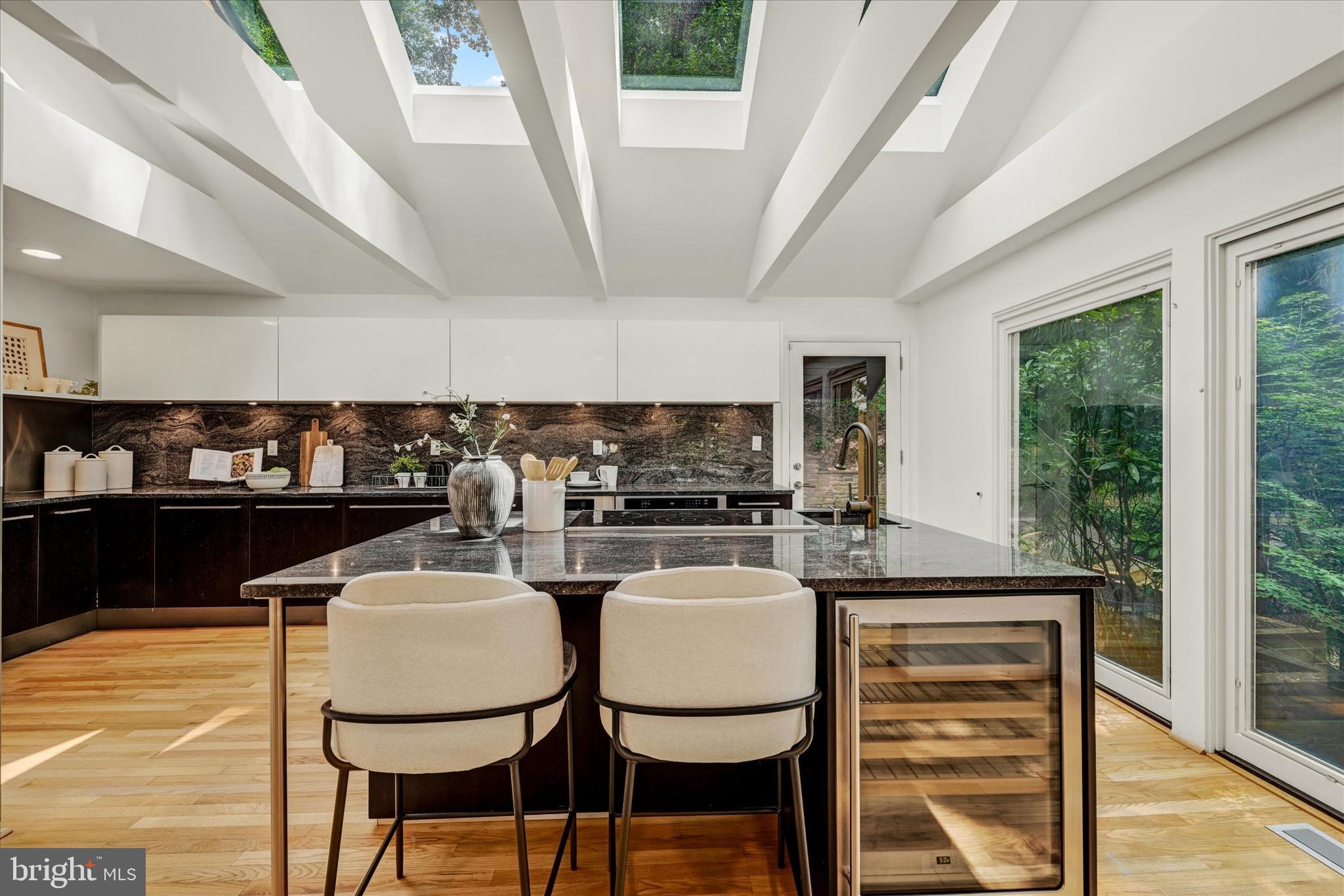 GARDEN VIEW - Residential