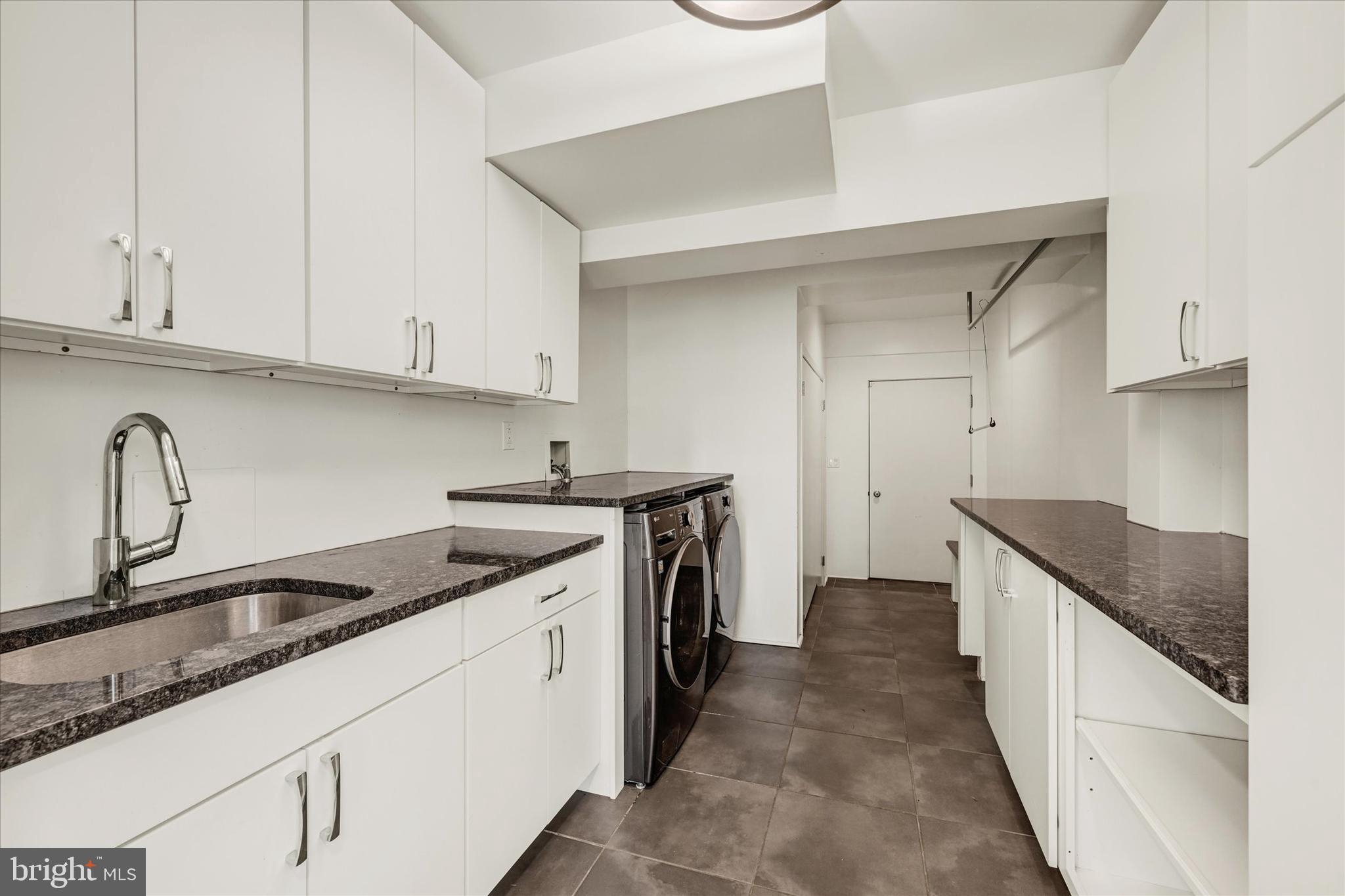 GARDEN VIEW - Residential