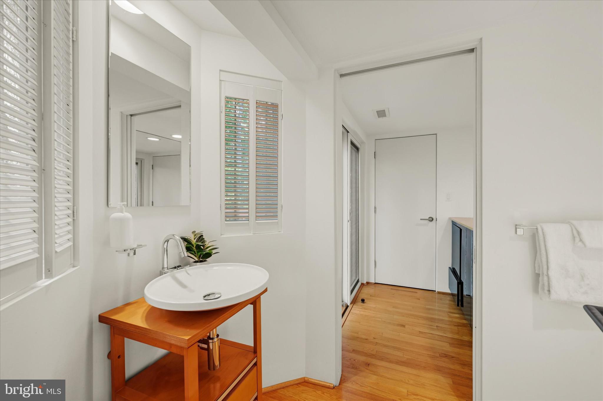 GARDEN VIEW - Residential