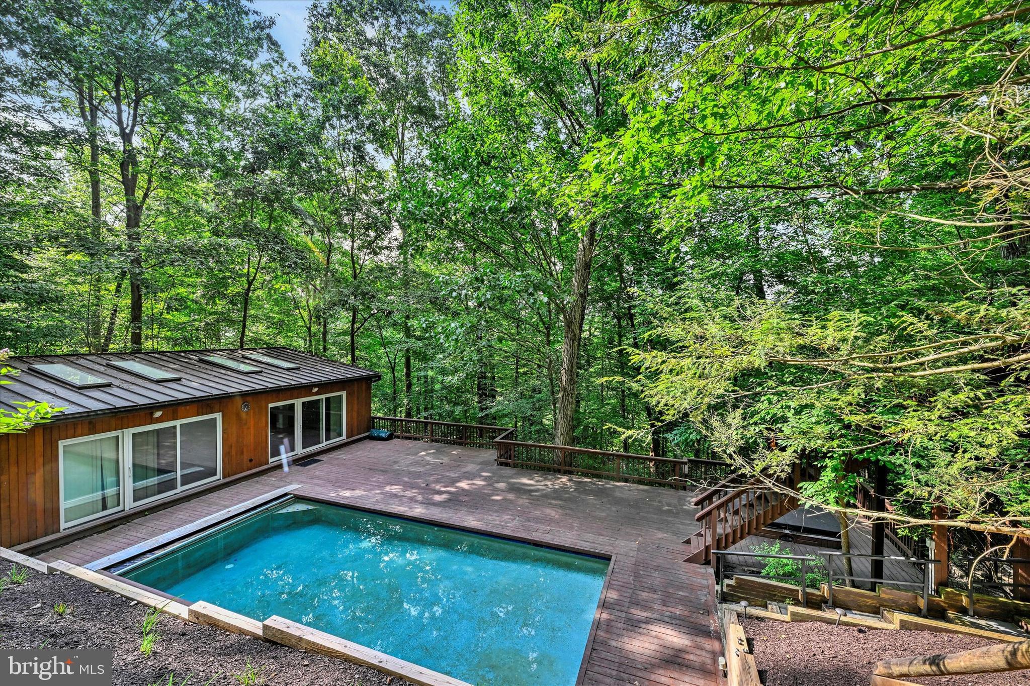 GARDEN VIEW - Residential