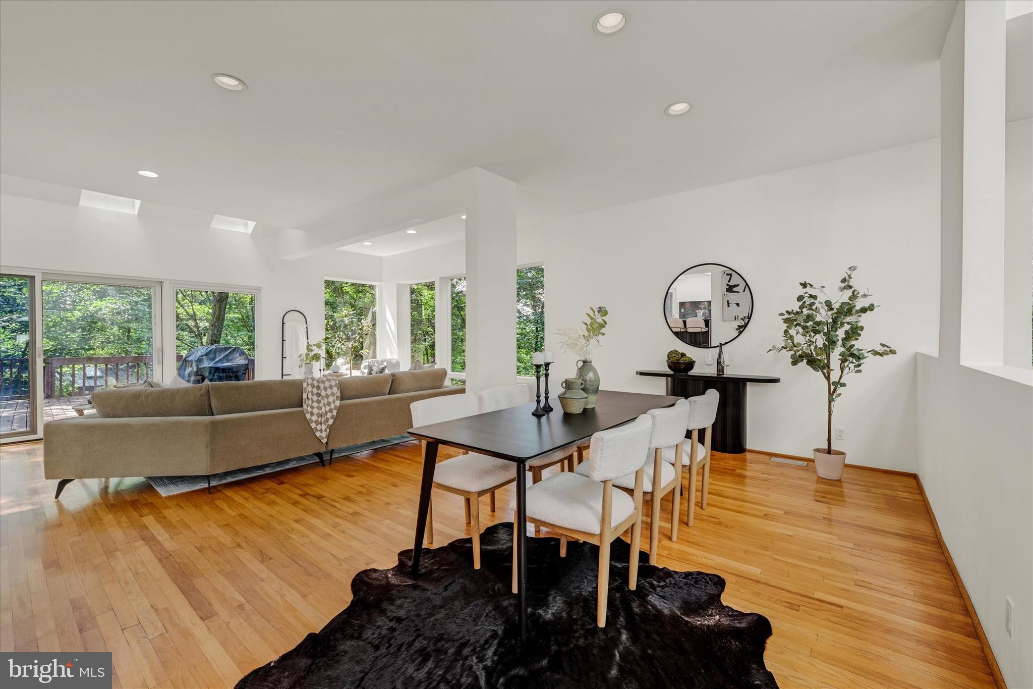 GARDEN VIEW - Residential