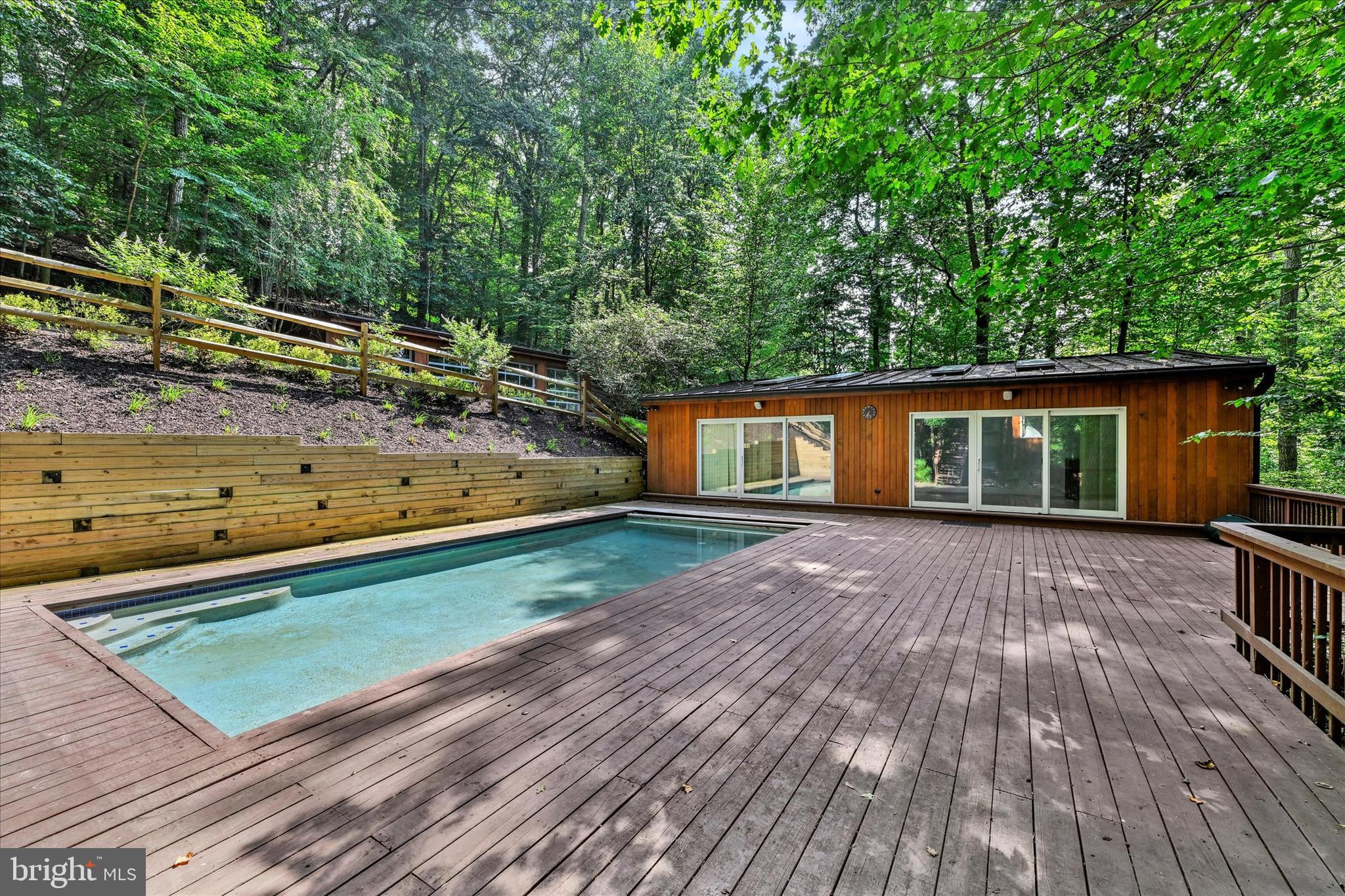 GARDEN VIEW - Residential