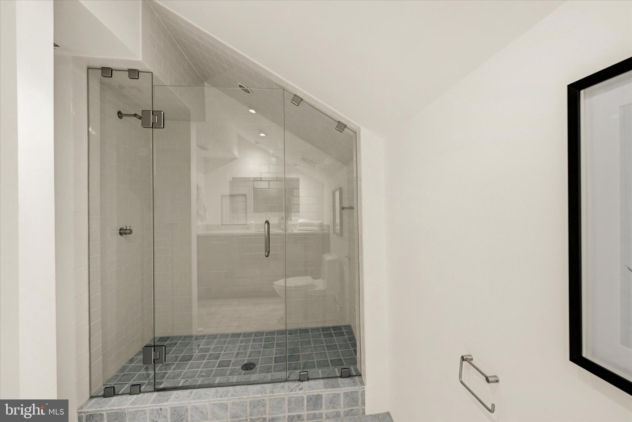 GARDEN VIEW - Residential