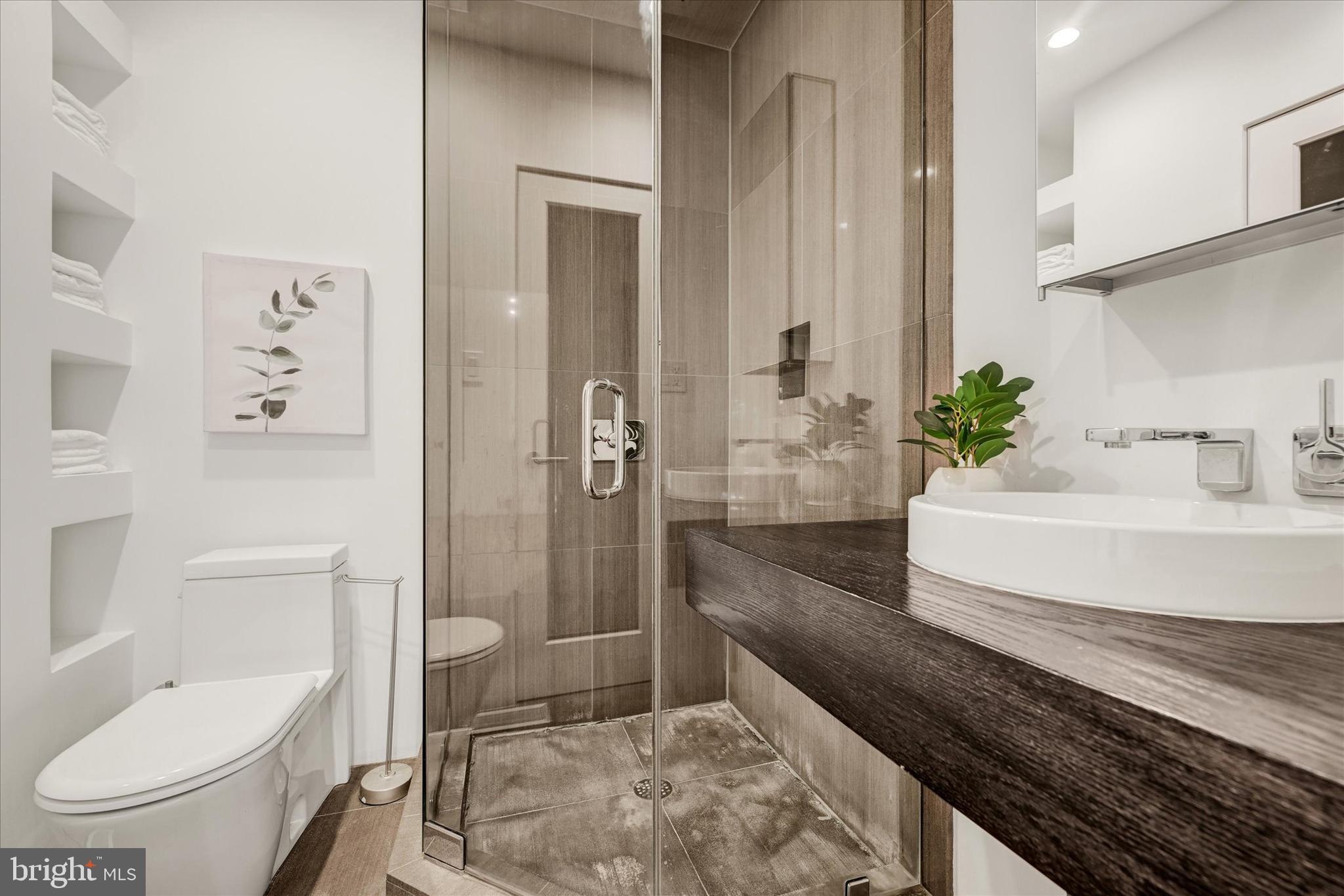 GARDEN VIEW - Residential