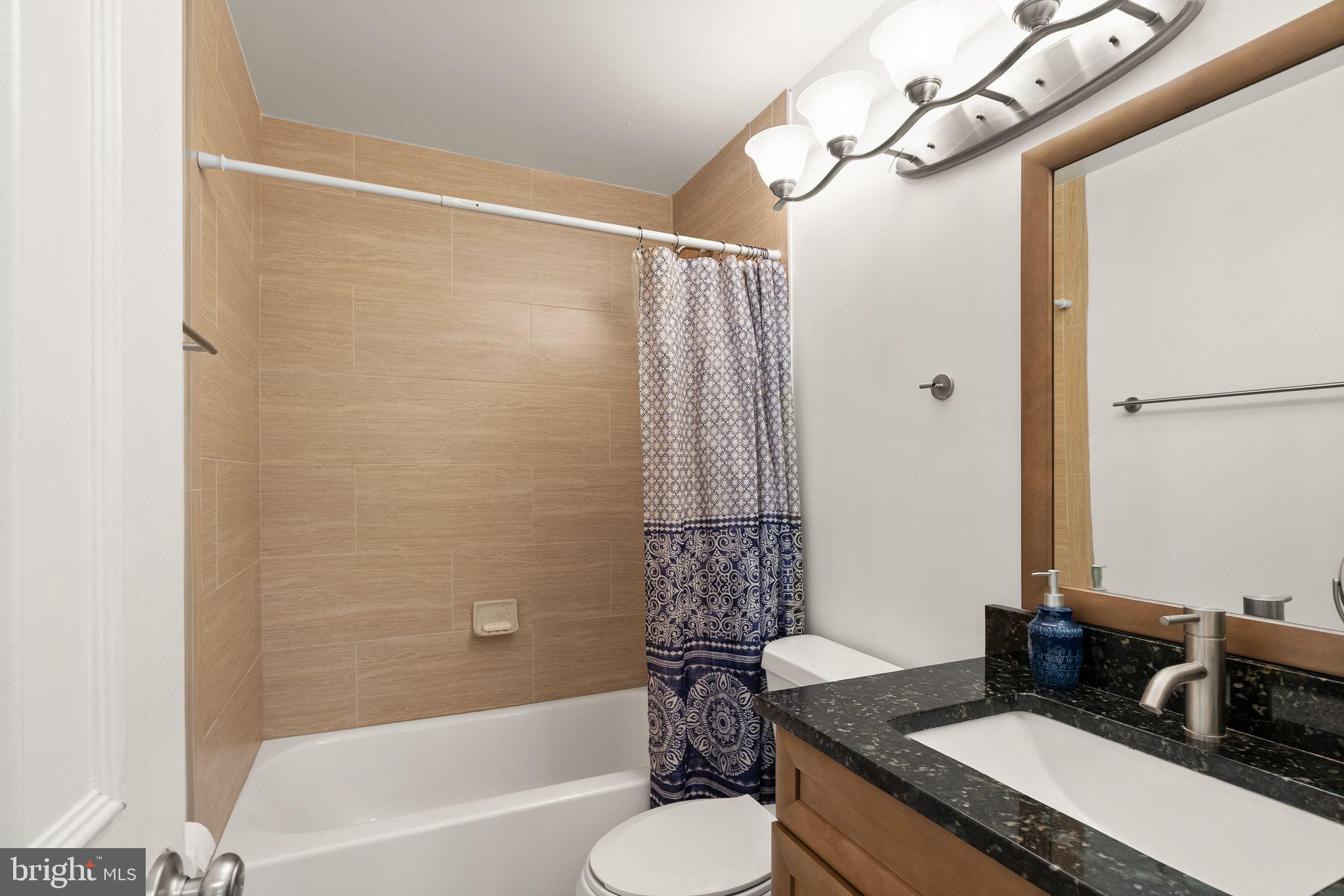 MANCHESTER LAKES - Residential