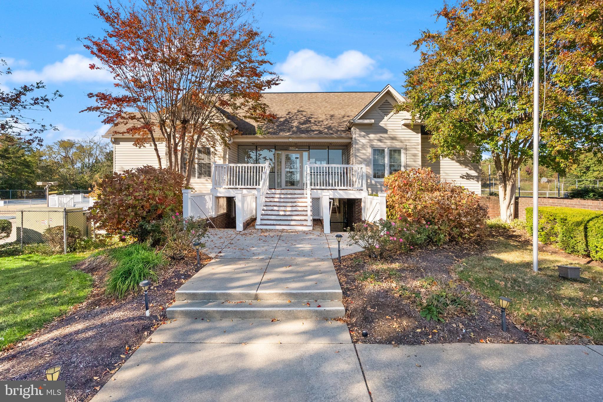 MANCHESTER LAKES - Residential