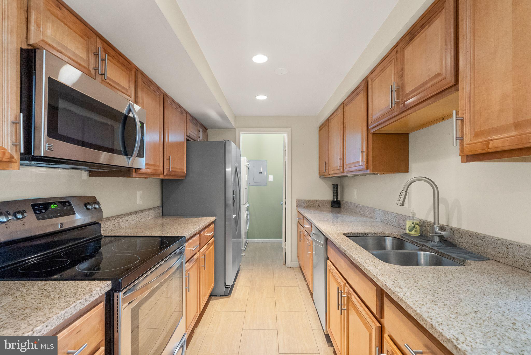 MANCHESTER LAKES - Residential