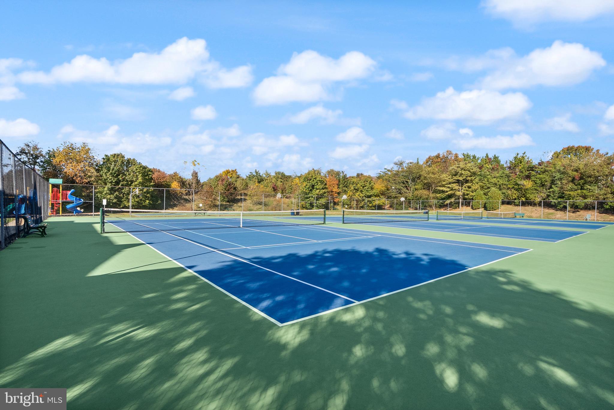 MANCHESTER LAKES - Residential