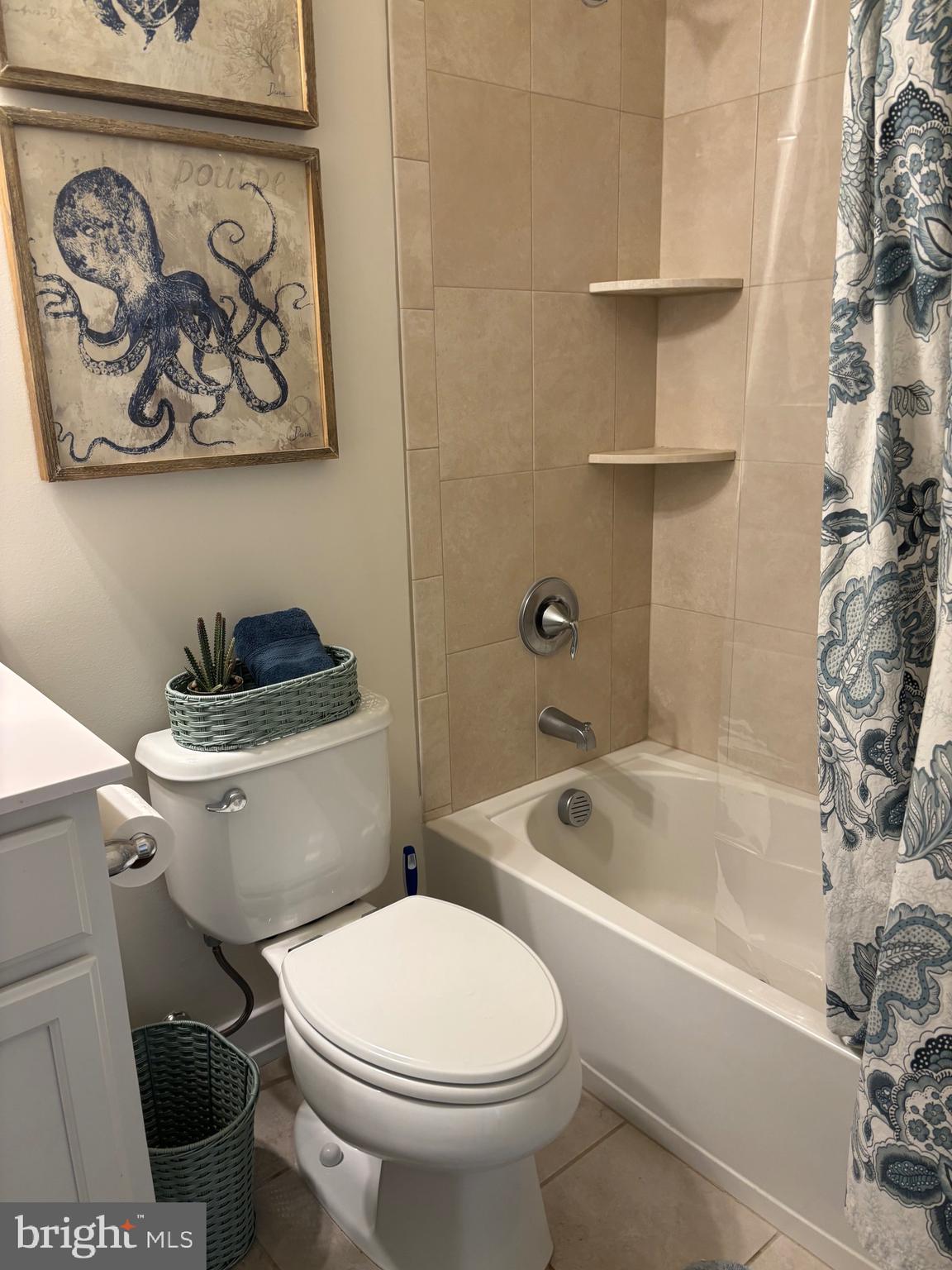 WATERSIDE - Residential