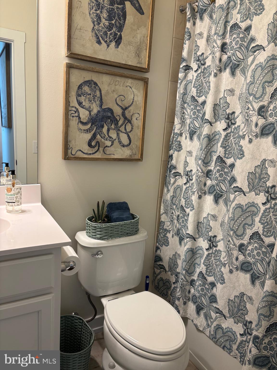 WATERSIDE - Residential