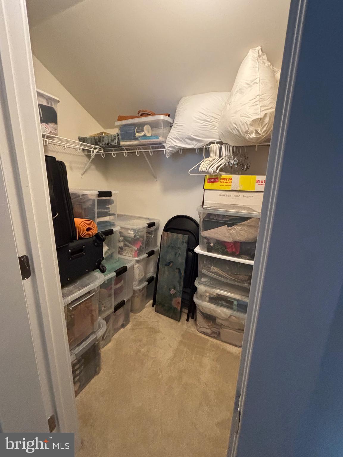 WATERSIDE - Residential