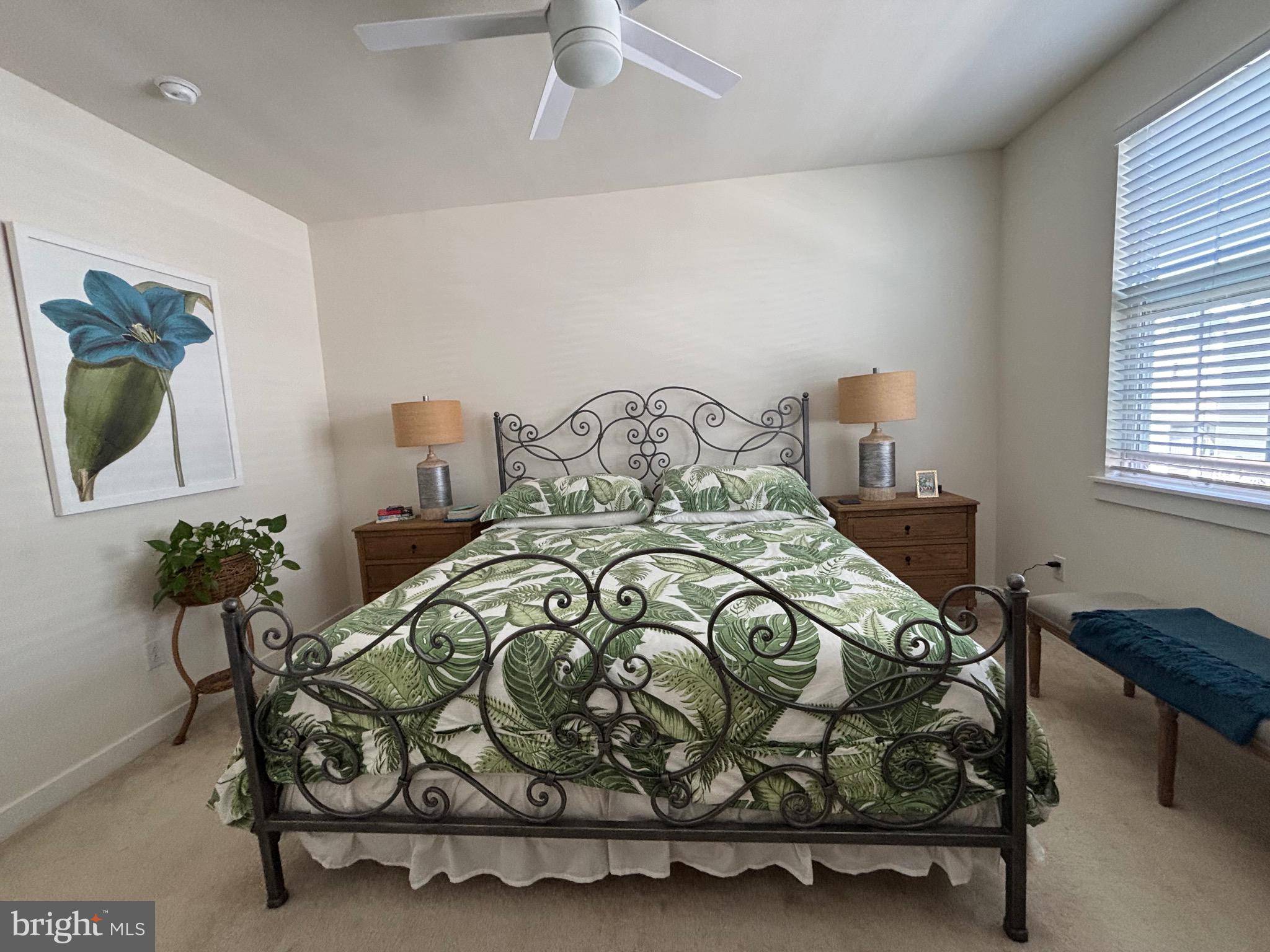 WATERSIDE - Residential