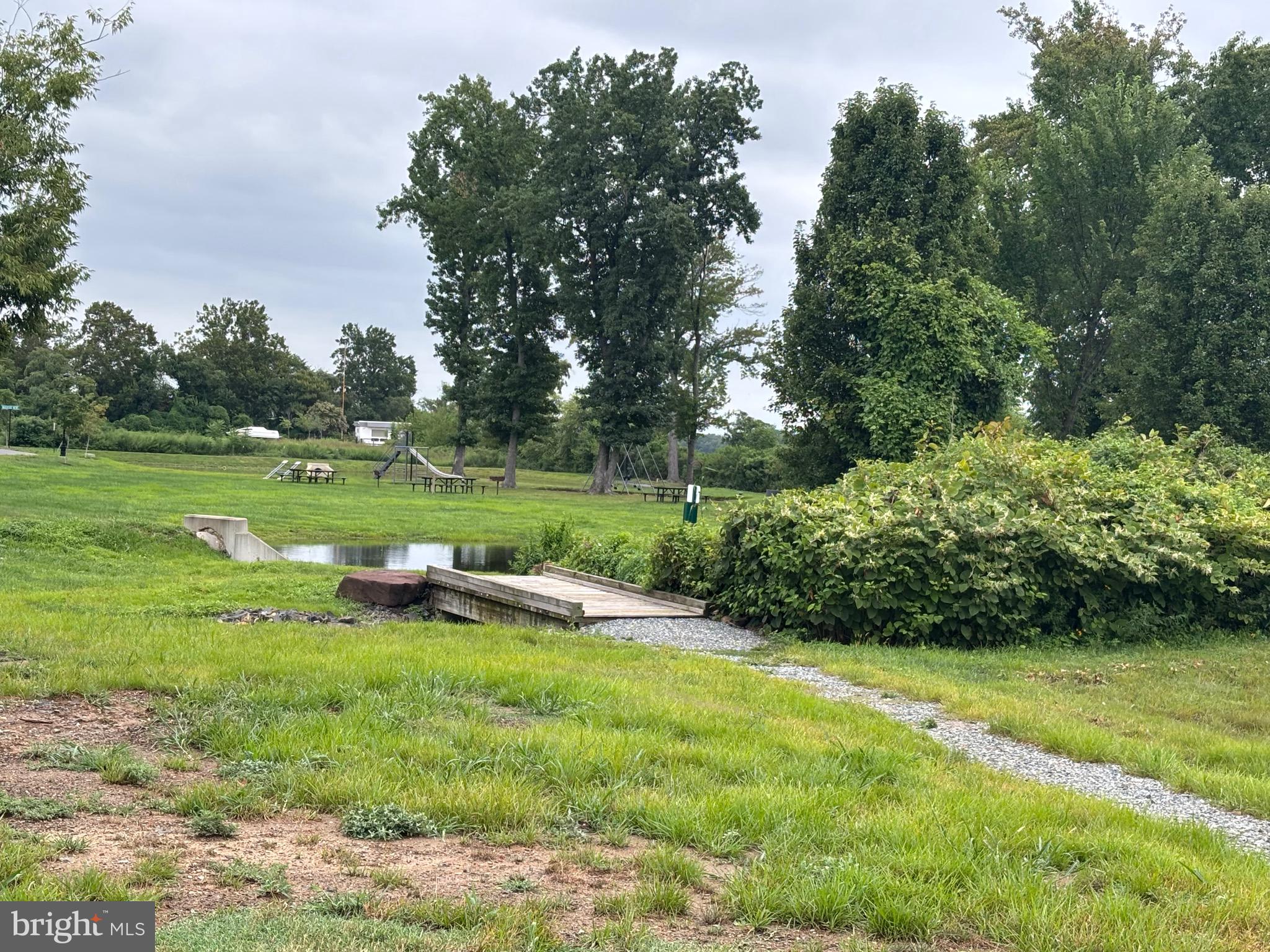 WATERSIDE - Residential