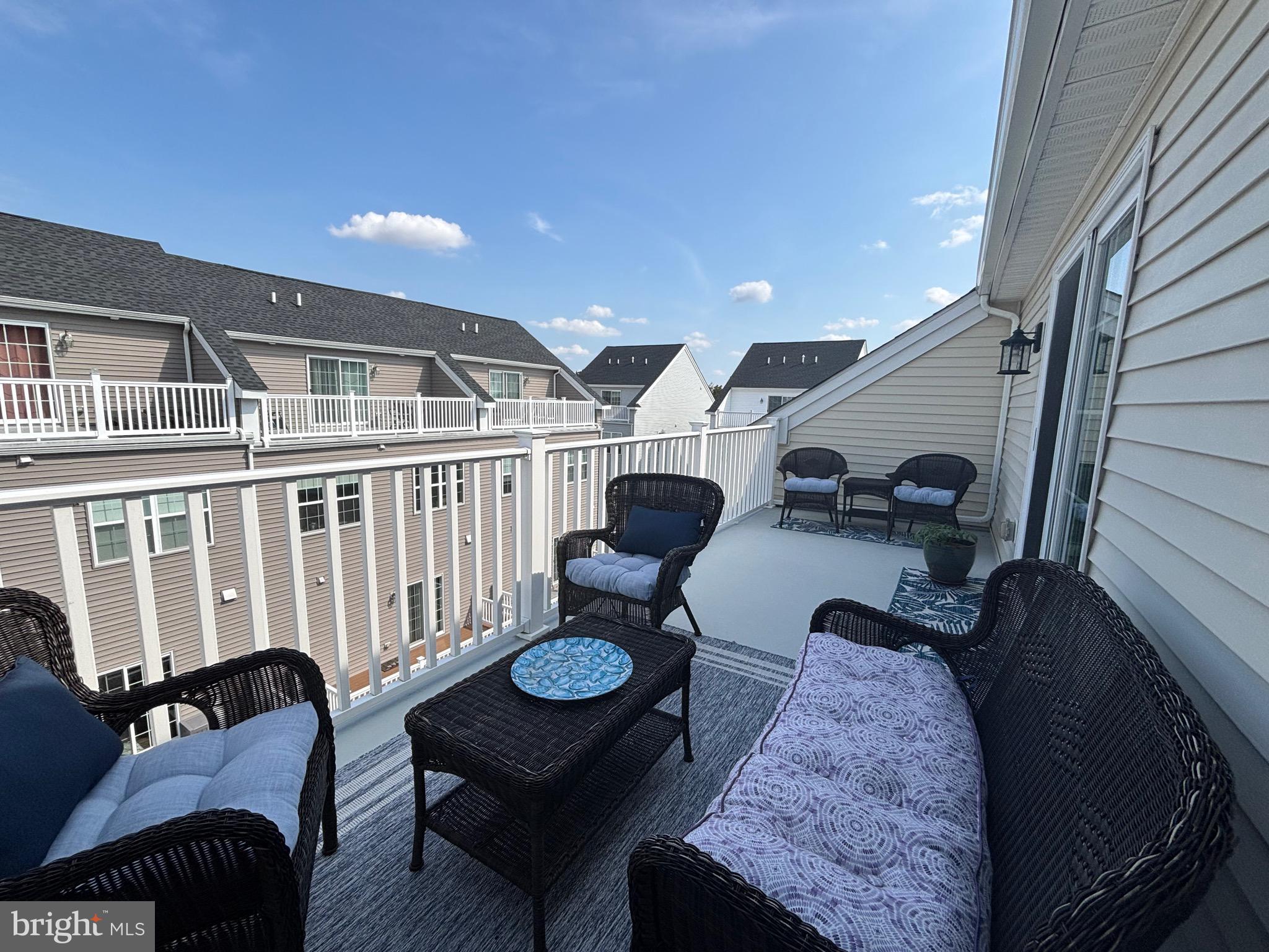 WATERSIDE - Residential