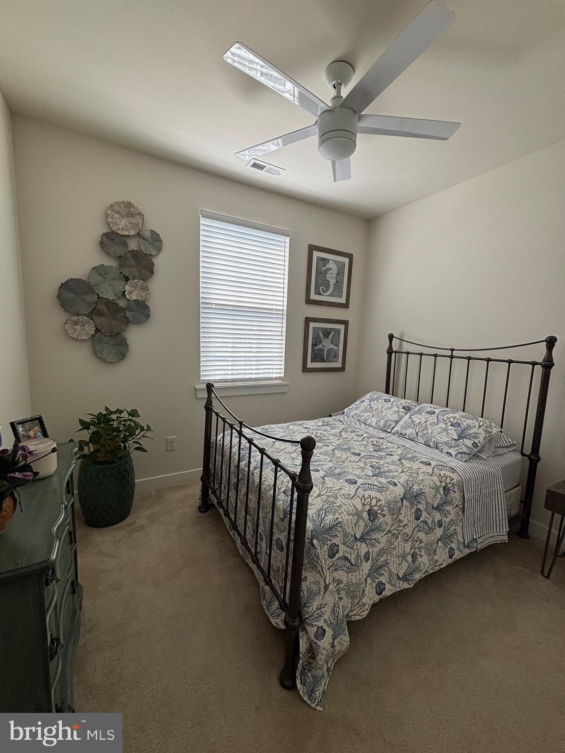 WATERSIDE - Residential