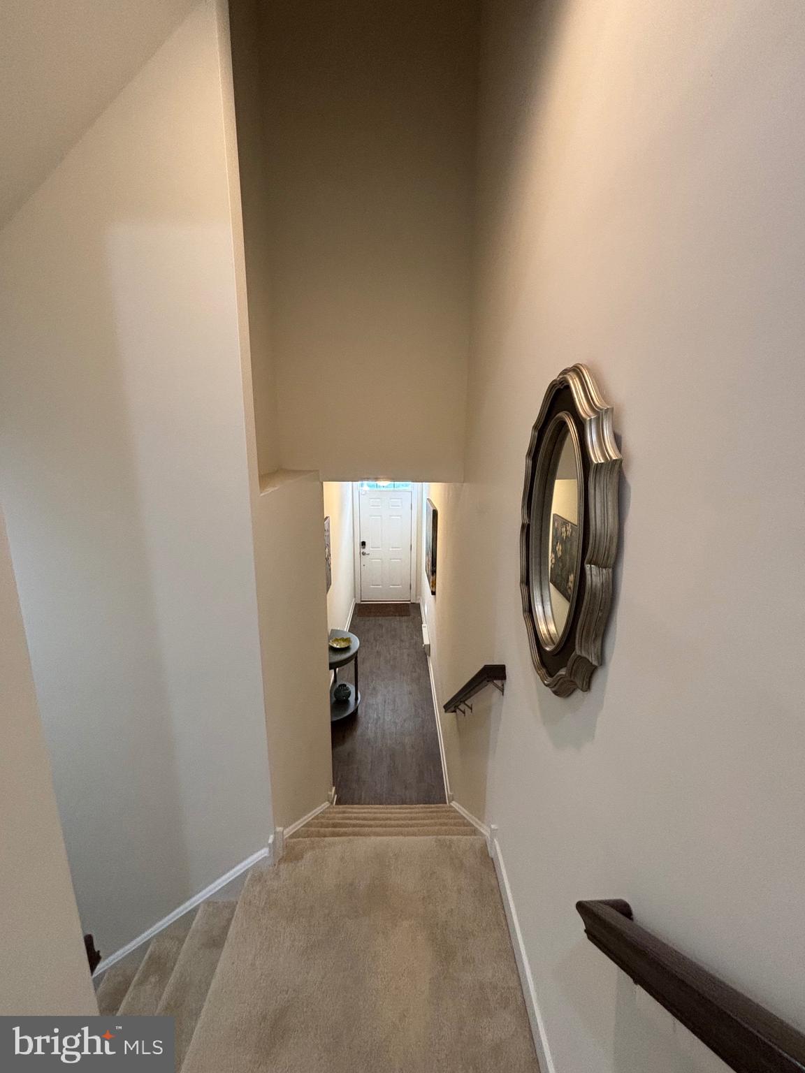 WATERSIDE - Residential