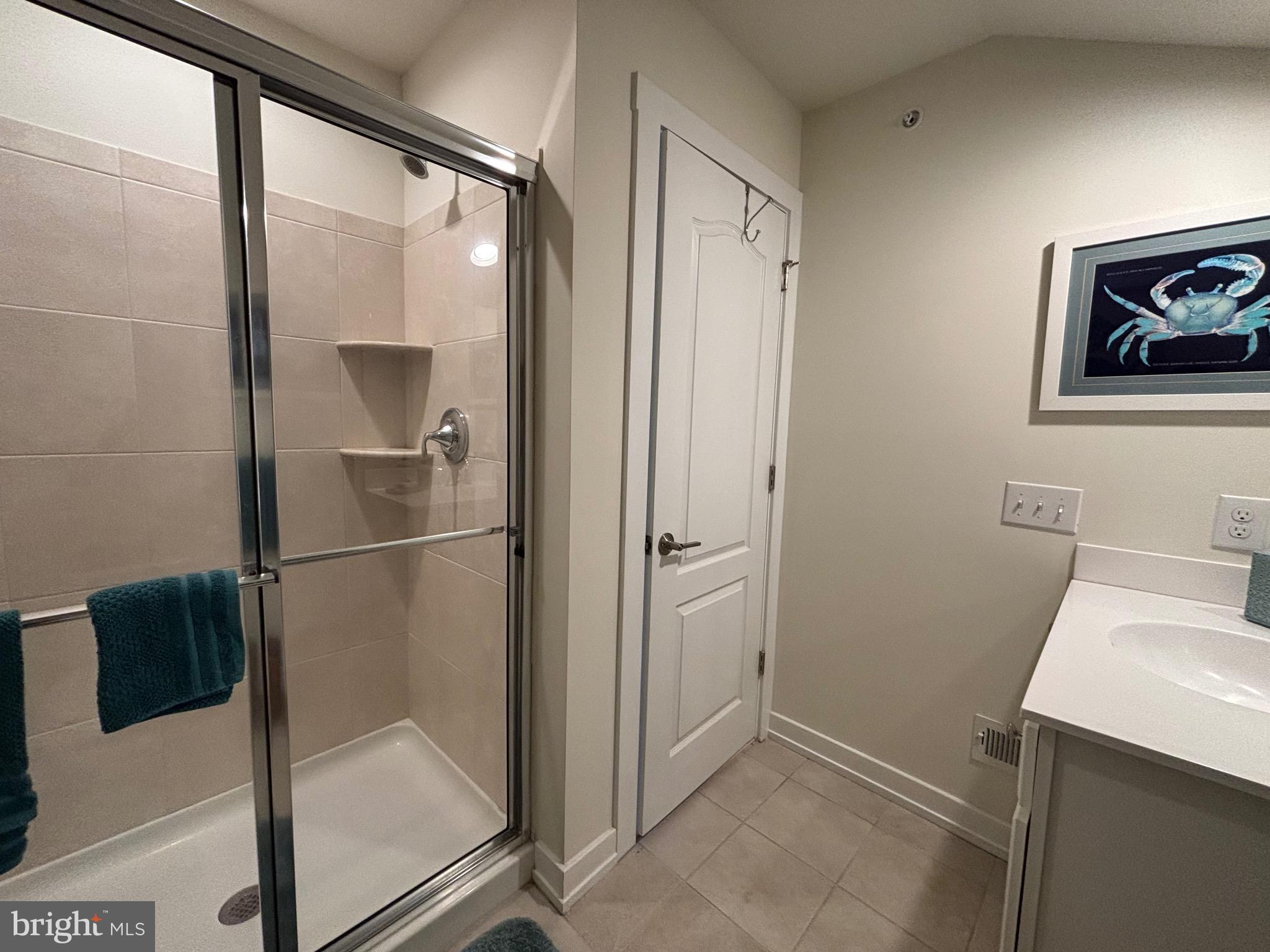 WATERSIDE - Residential