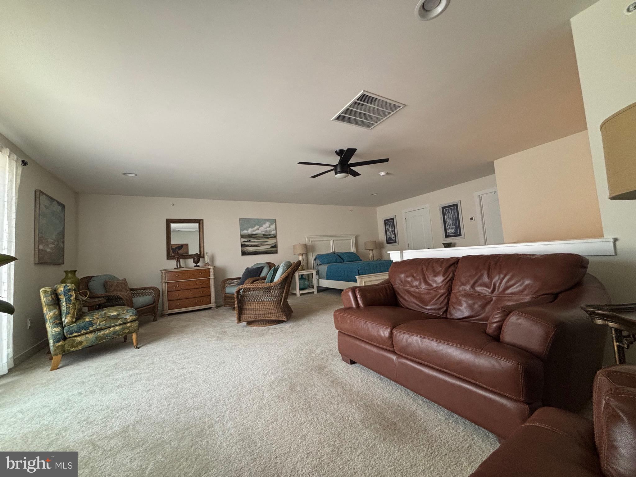 WATERSIDE - Residential