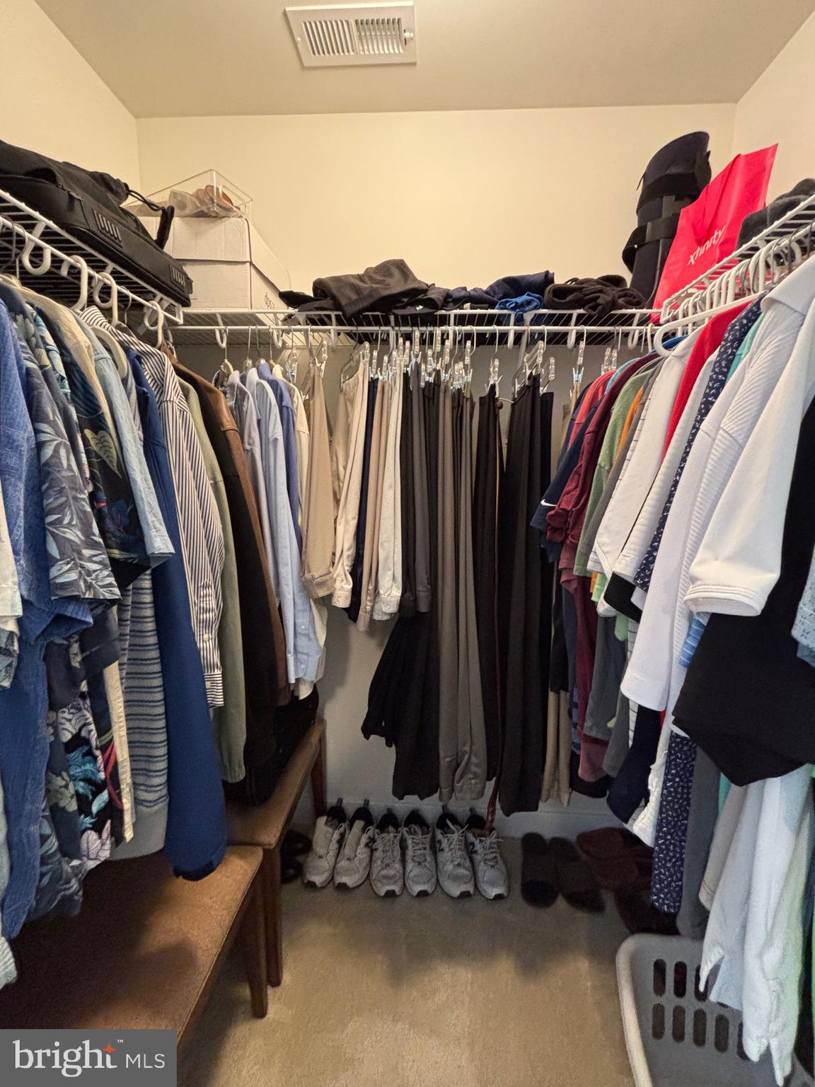 WATERSIDE - Residential