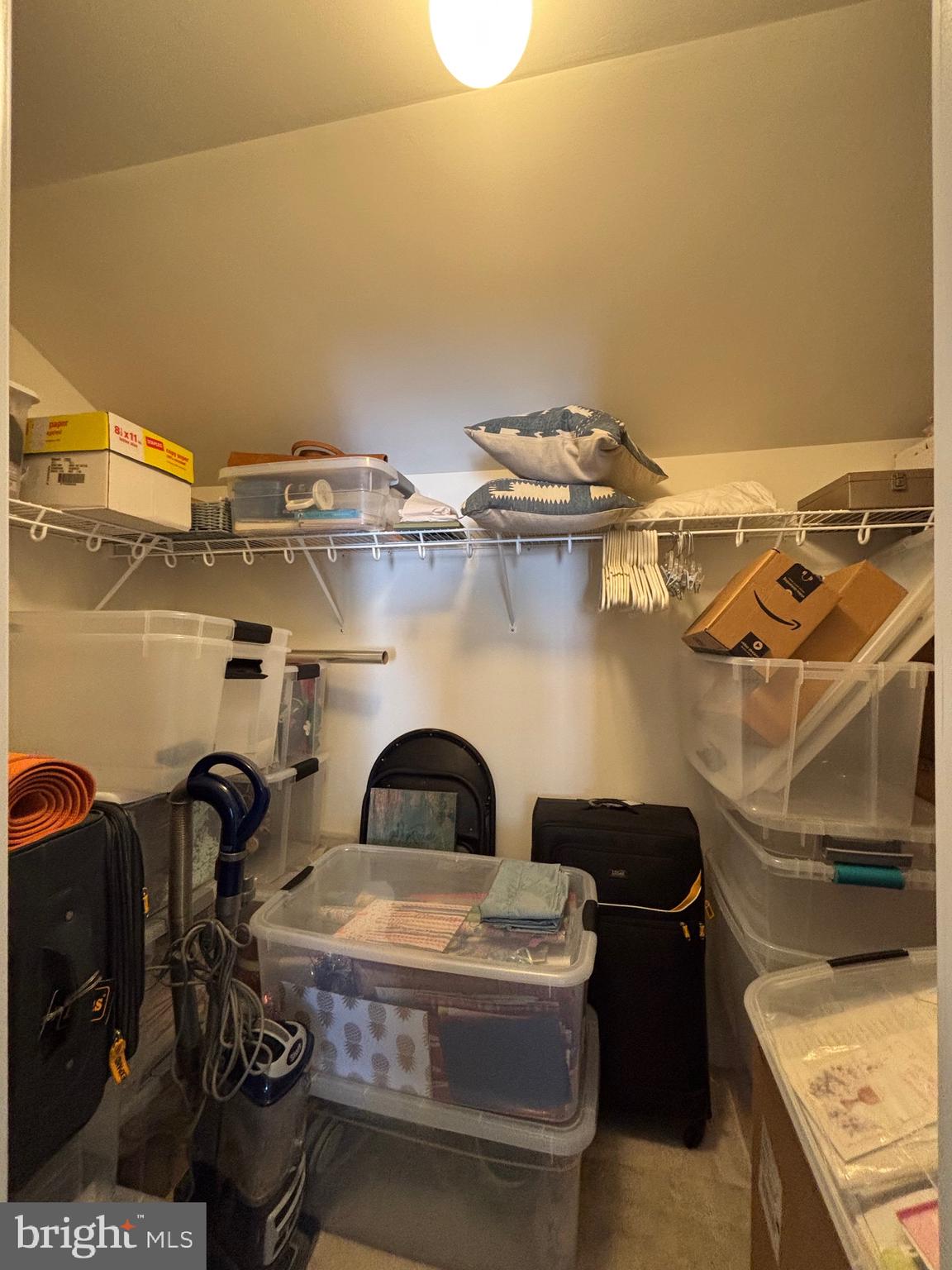 WATERSIDE - Residential