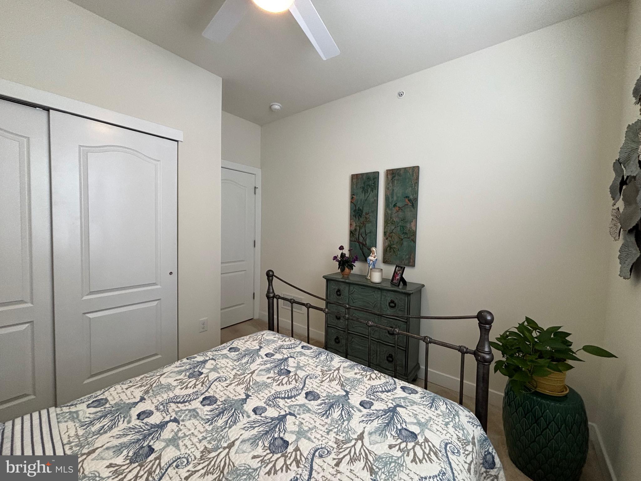 WATERSIDE - Residential