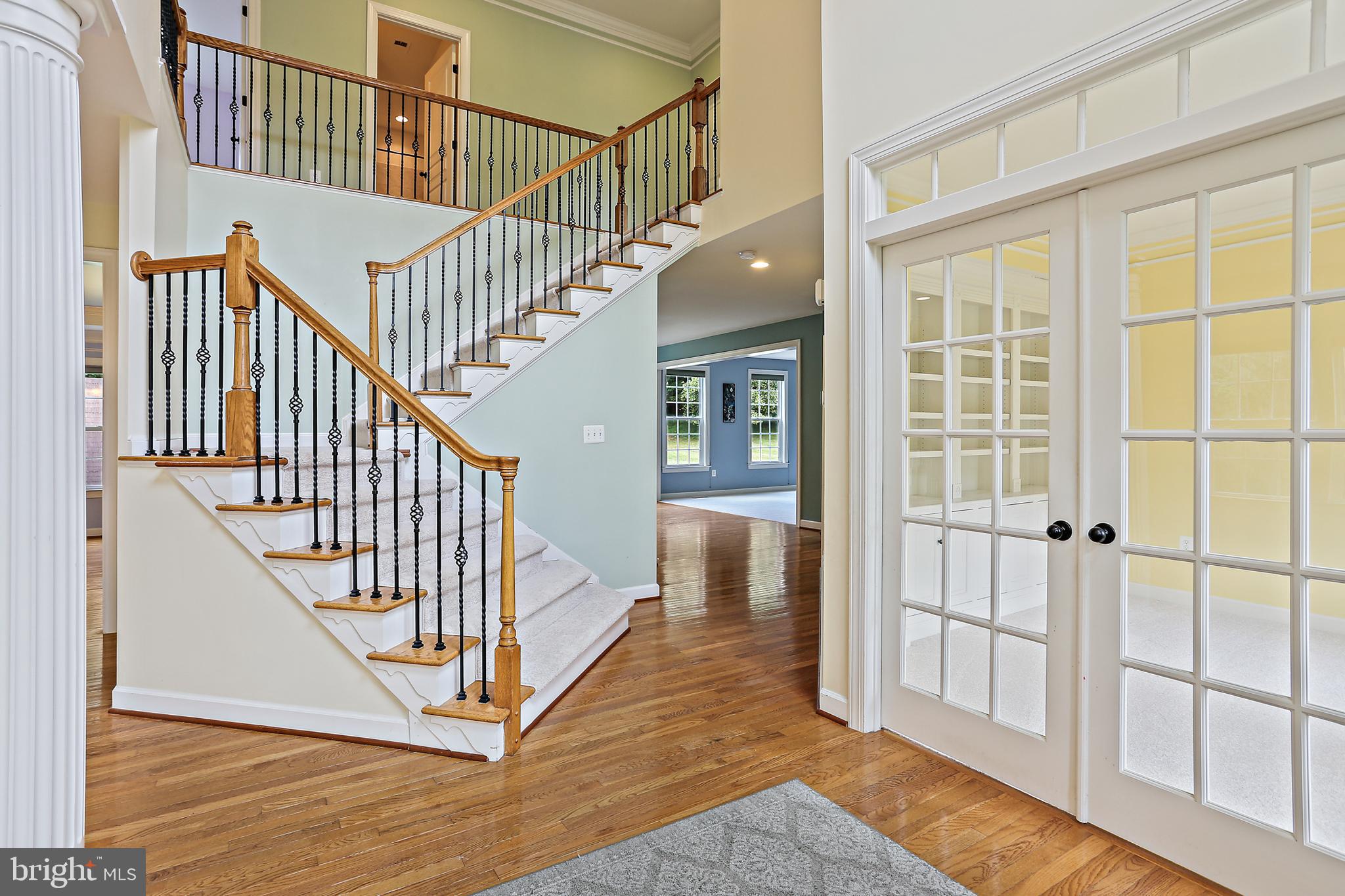 8552 SCHOLARS LANE