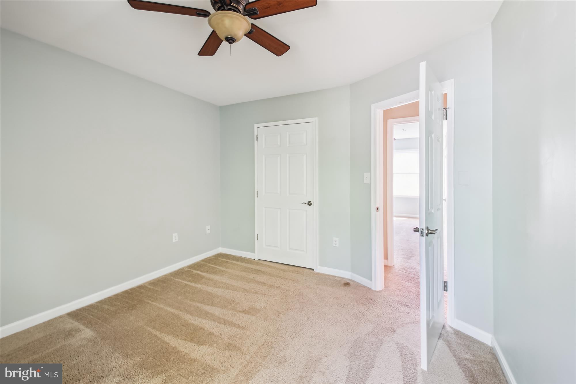 CEDARHURST ON THE BAY - Residential