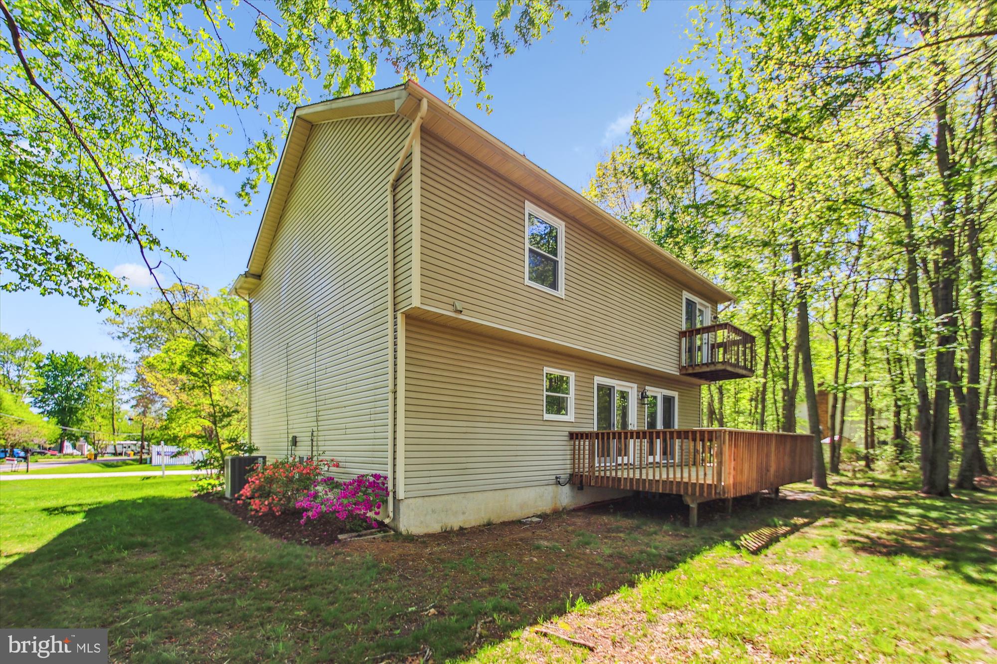 CEDARHURST ON THE BAY - Residential