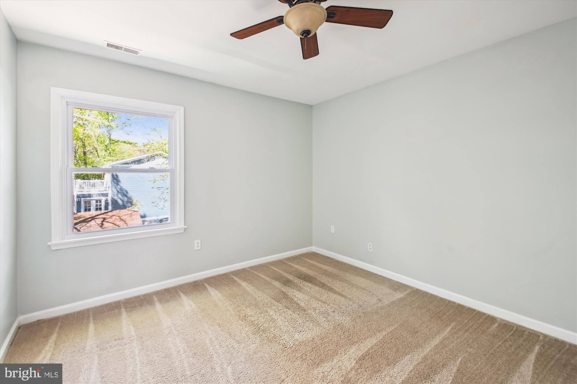 CEDARHURST ON THE BAY - Residential