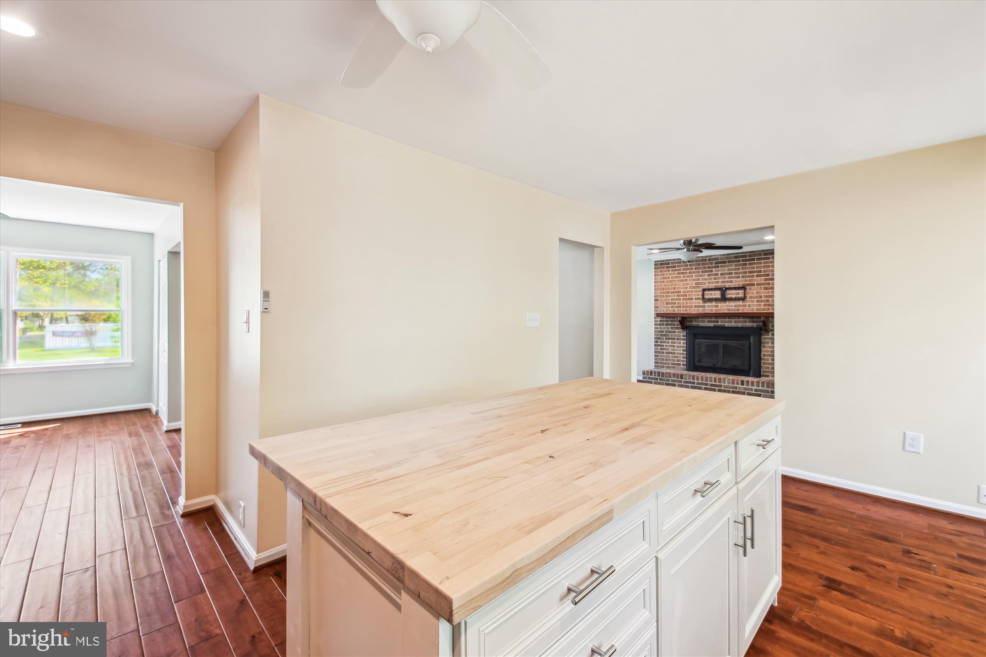 CEDARHURST ON THE BAY - Residential