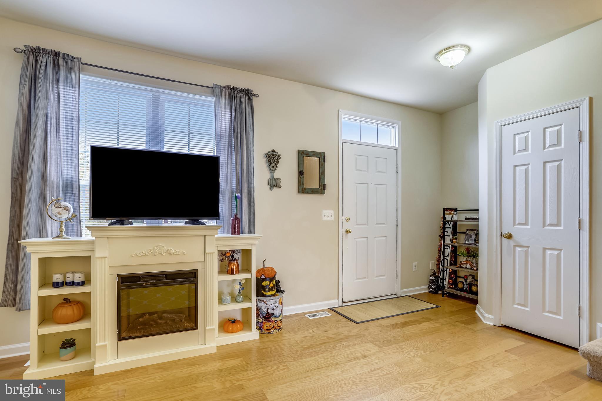 SYCAMORE HILL - Residential