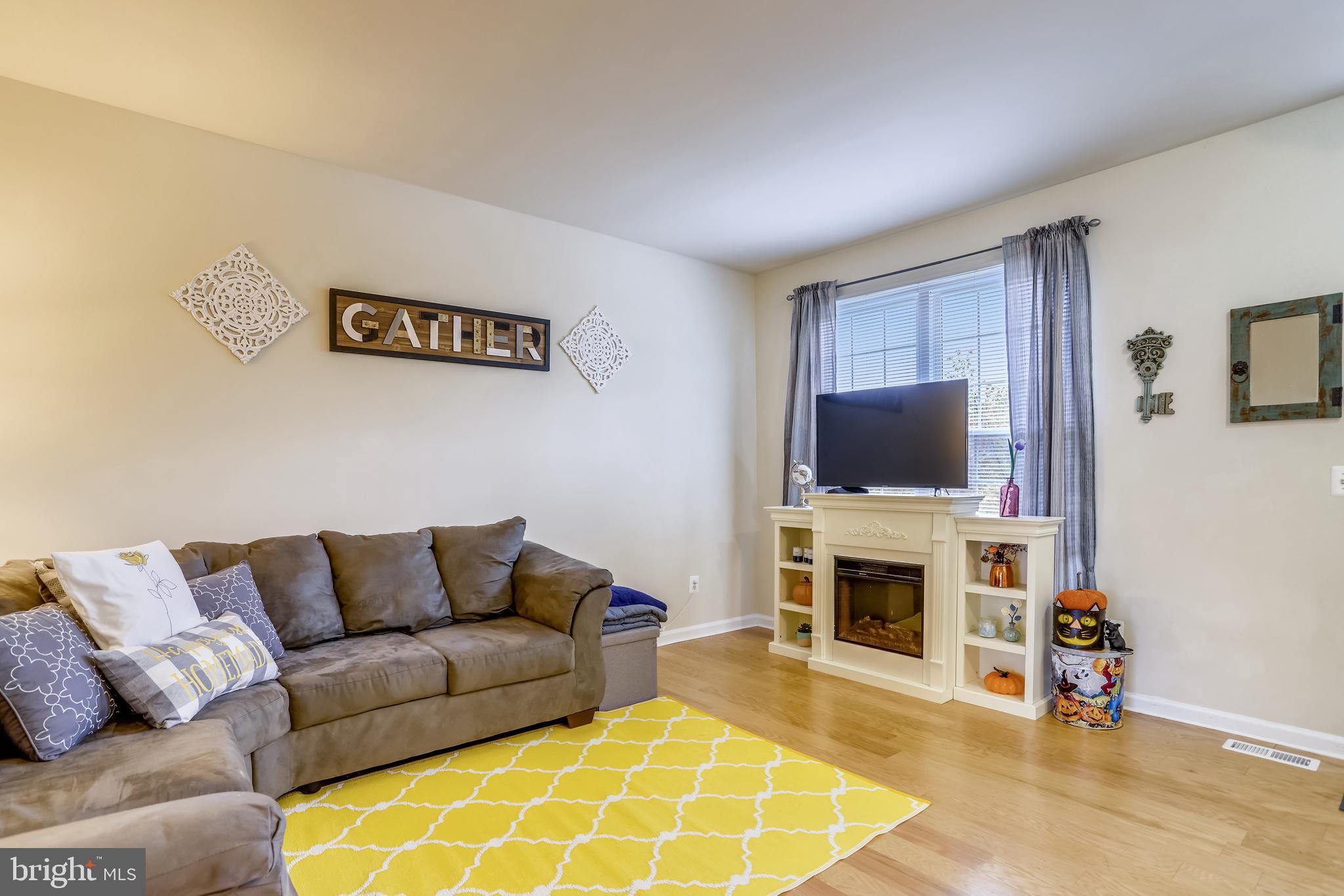 SYCAMORE HILL - Residential