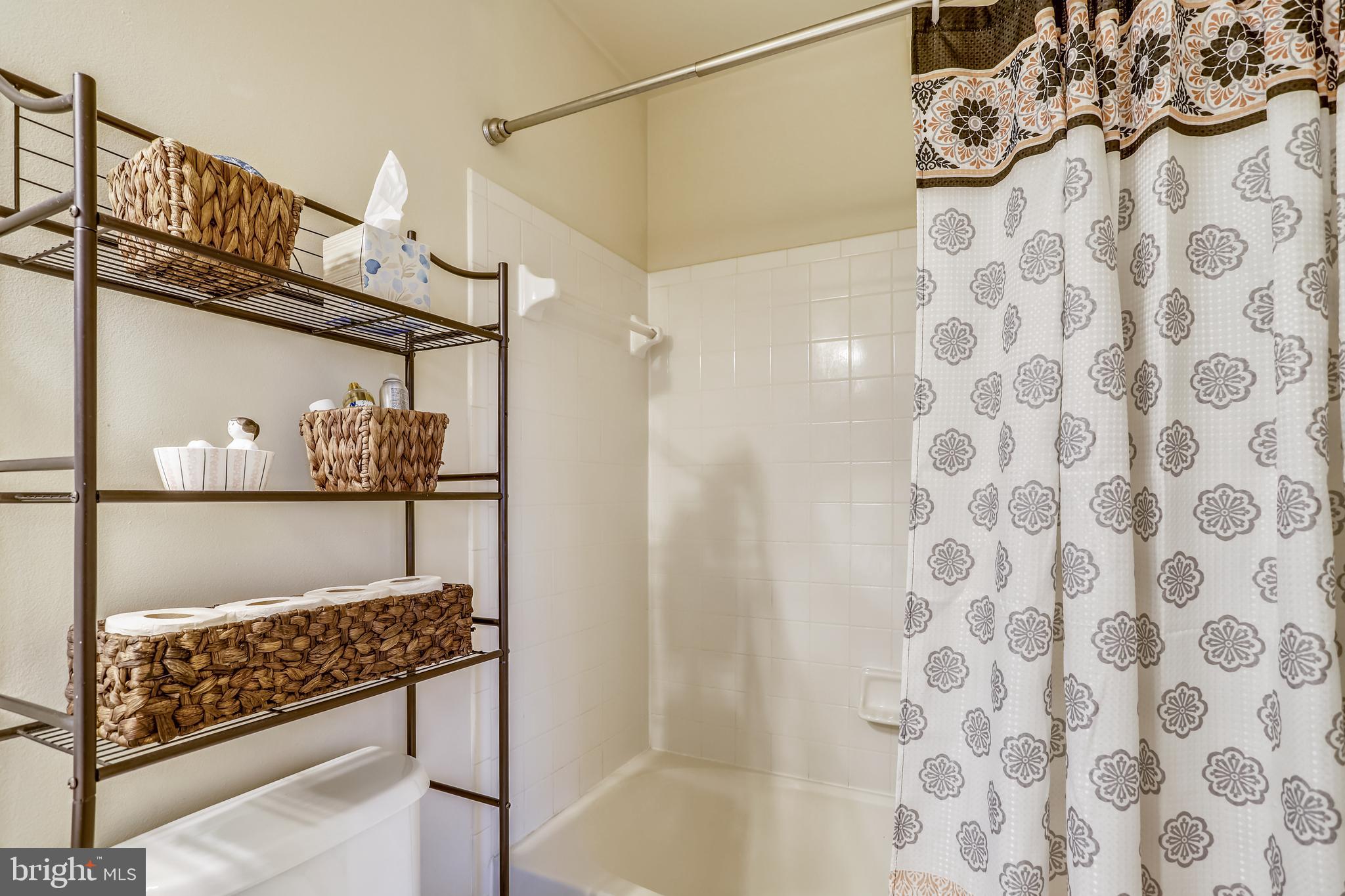 SYCAMORE HILL - Residential