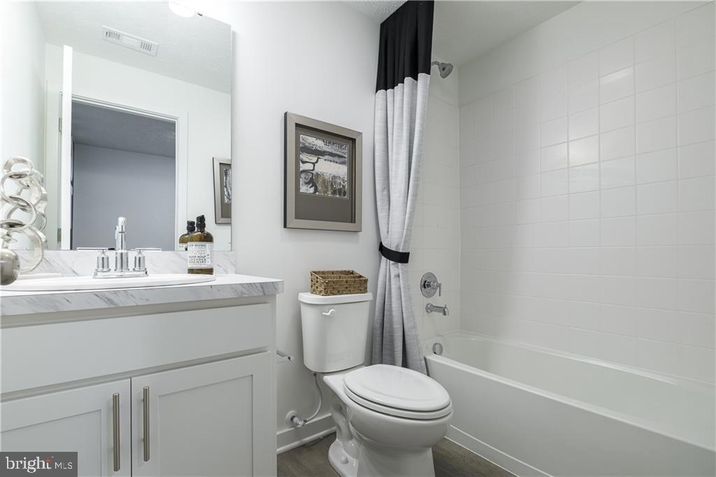 LIBERTY RUN - Residential