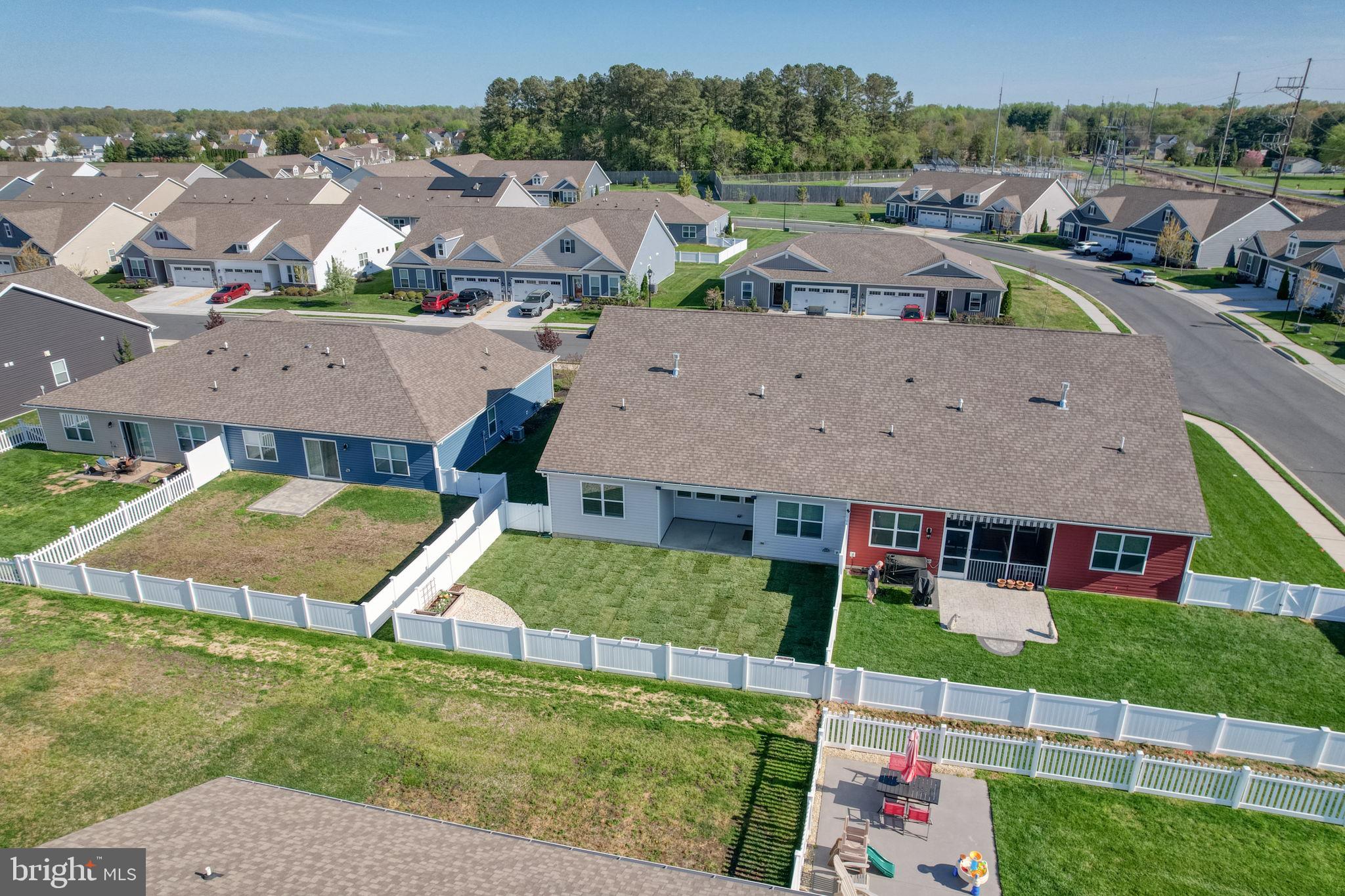 BERGMONT WOODS - Residential