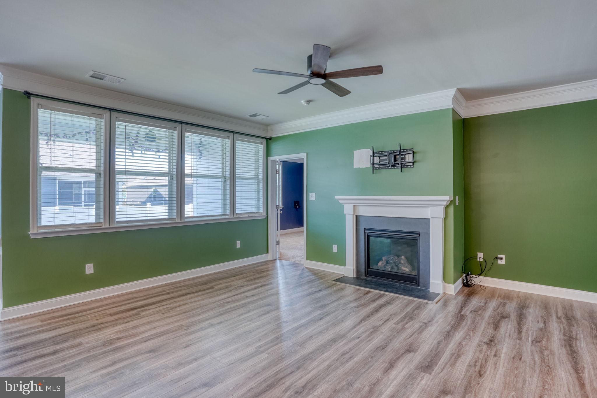 BERGMONT WOODS - Residential