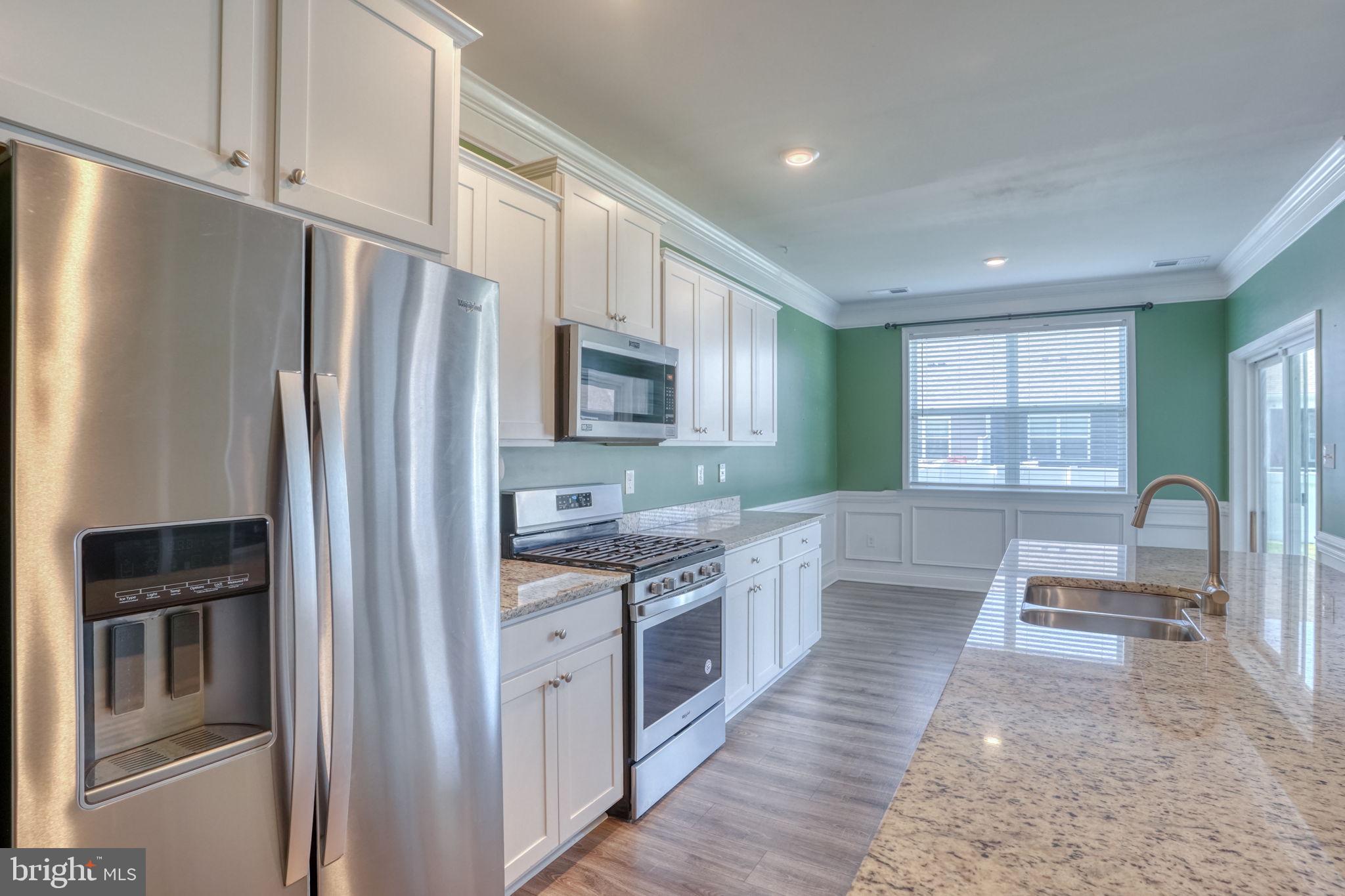 BERGMONT WOODS - Residential