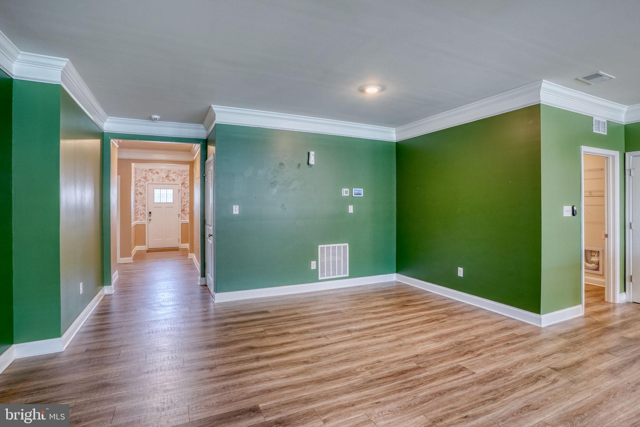 BERGMONT WOODS - Residential