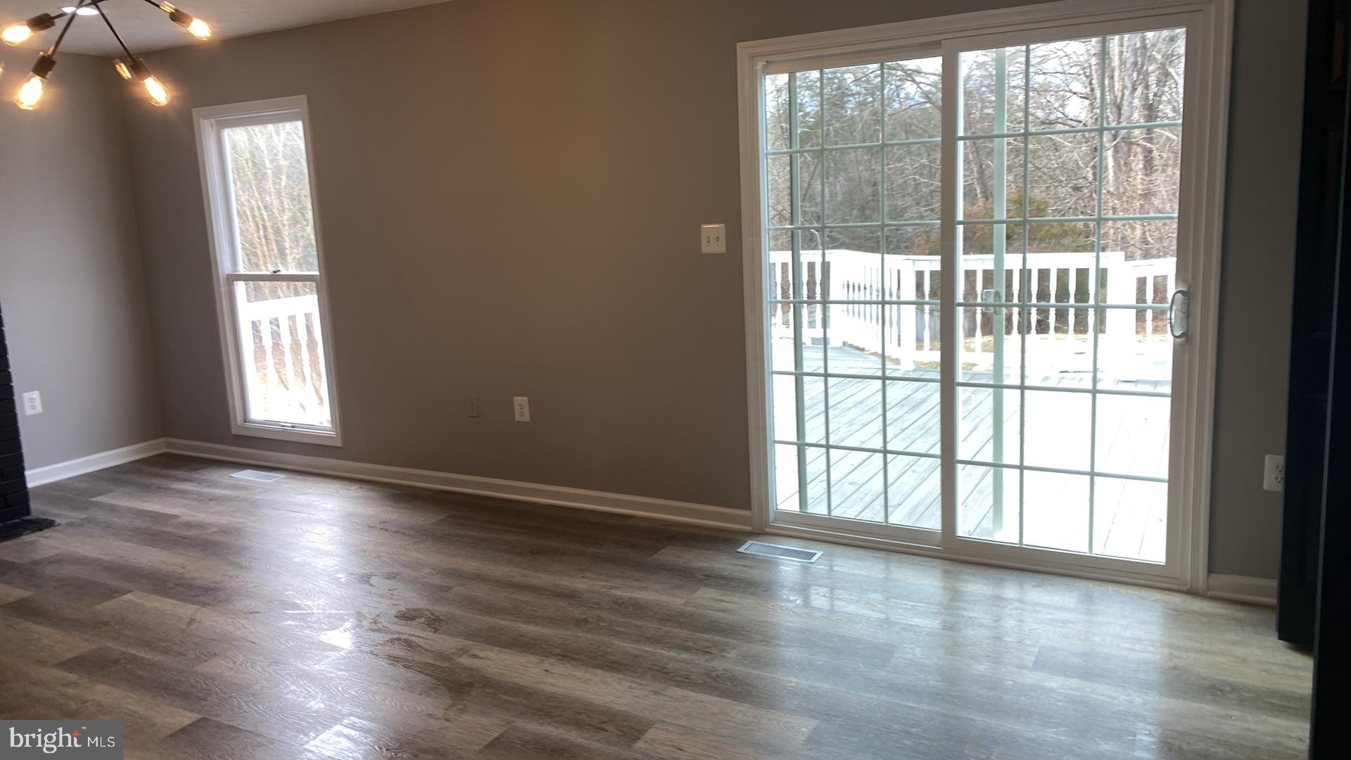 AMY & ELMERS FARM - Residential