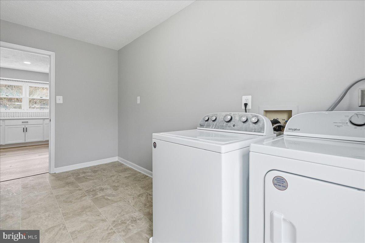 AMY & ELMERS FARM - Residential