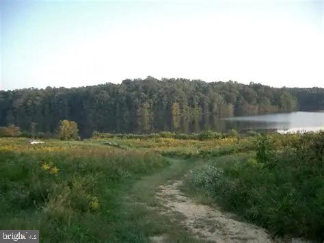 AMY & ELMERS FARM - Residential